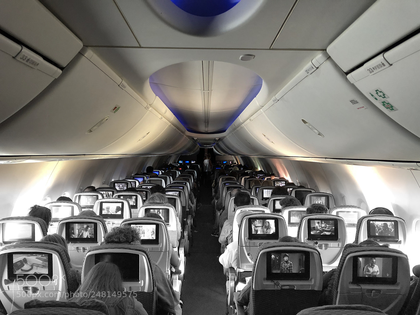 Apple iPhone X sample photo. B737 800 economy photography