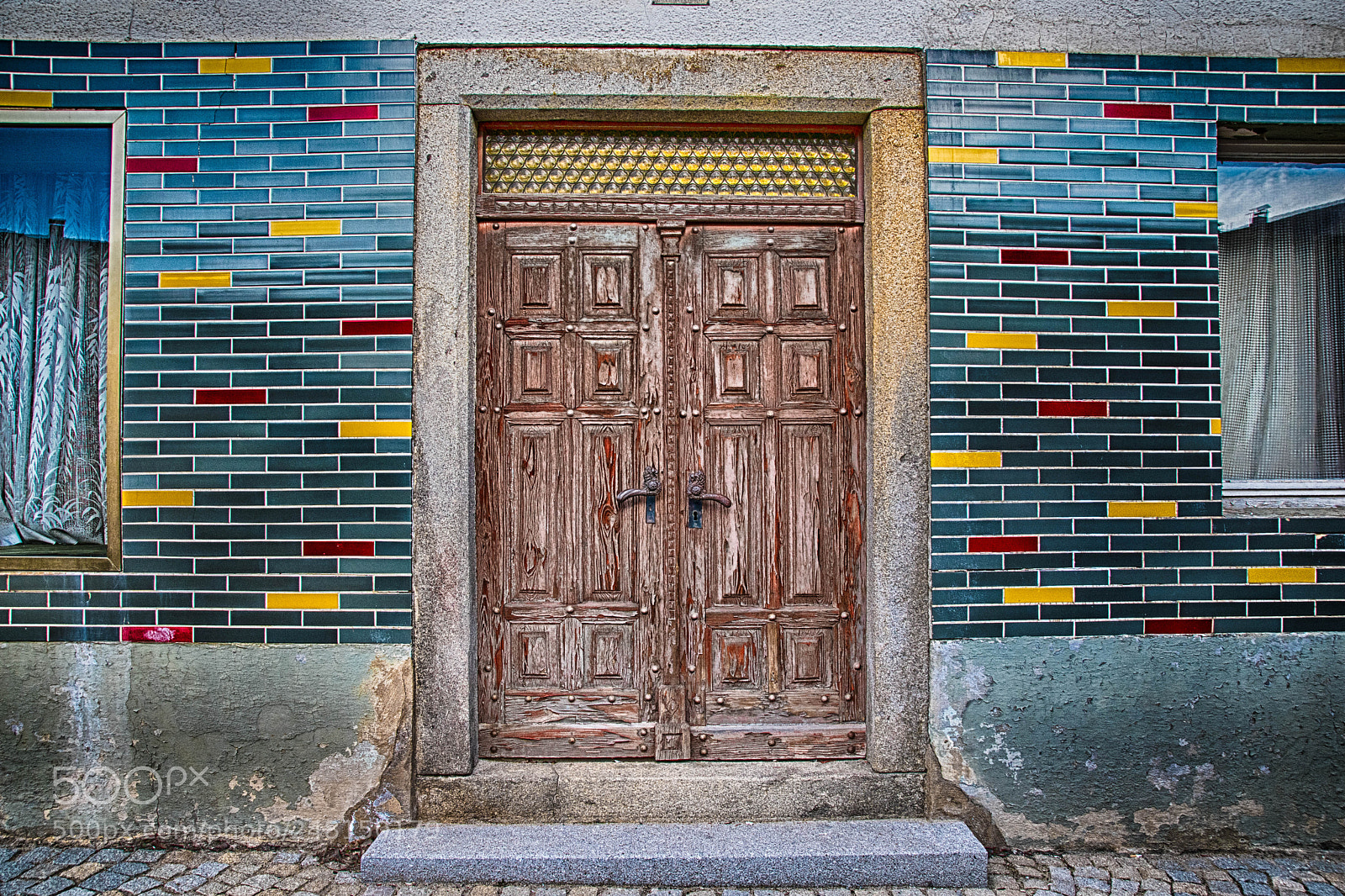 Nikon D5500 sample photo. The door photography