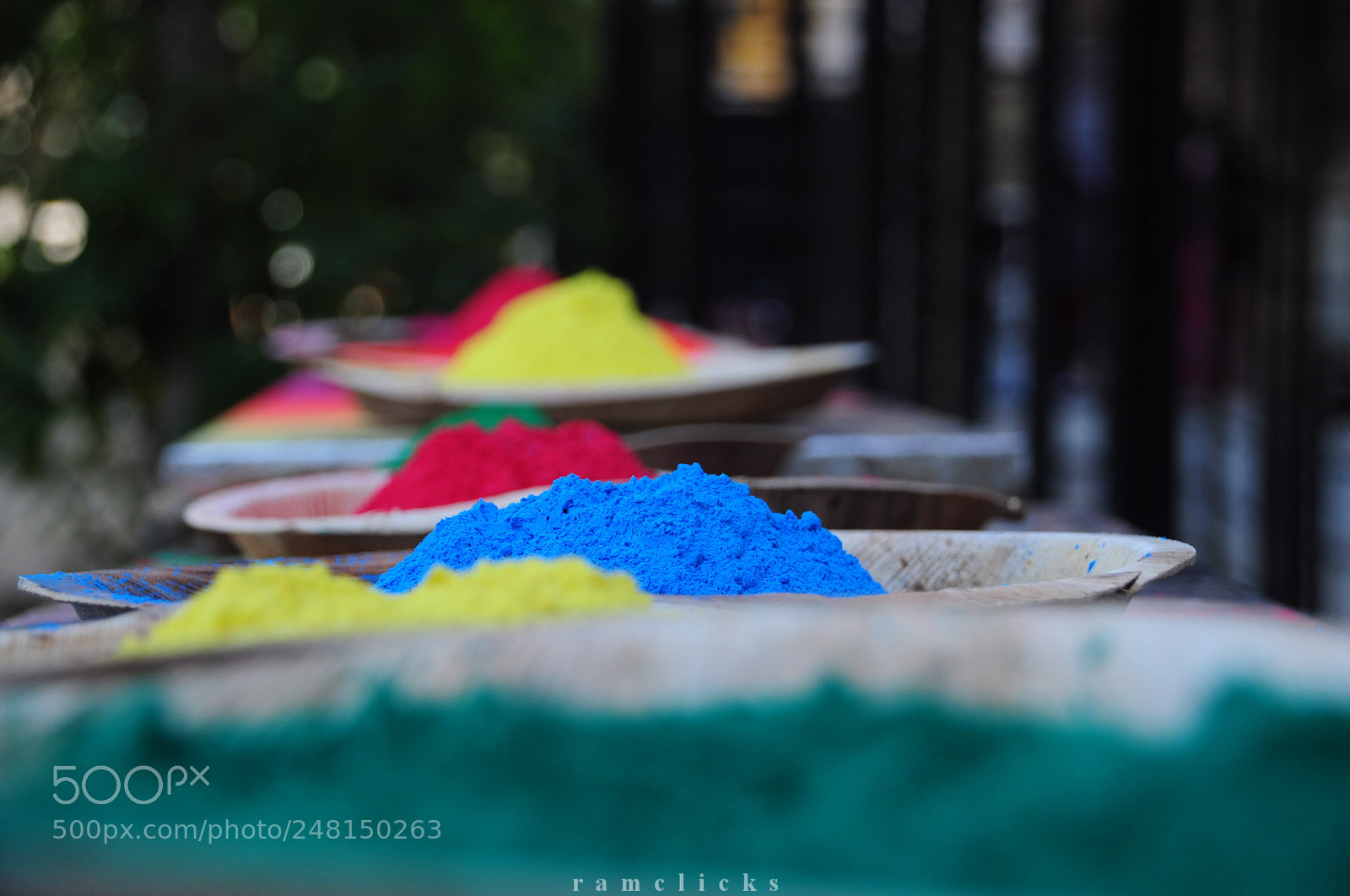 Nikon D5000 sample photo. Holi hai ! photography
