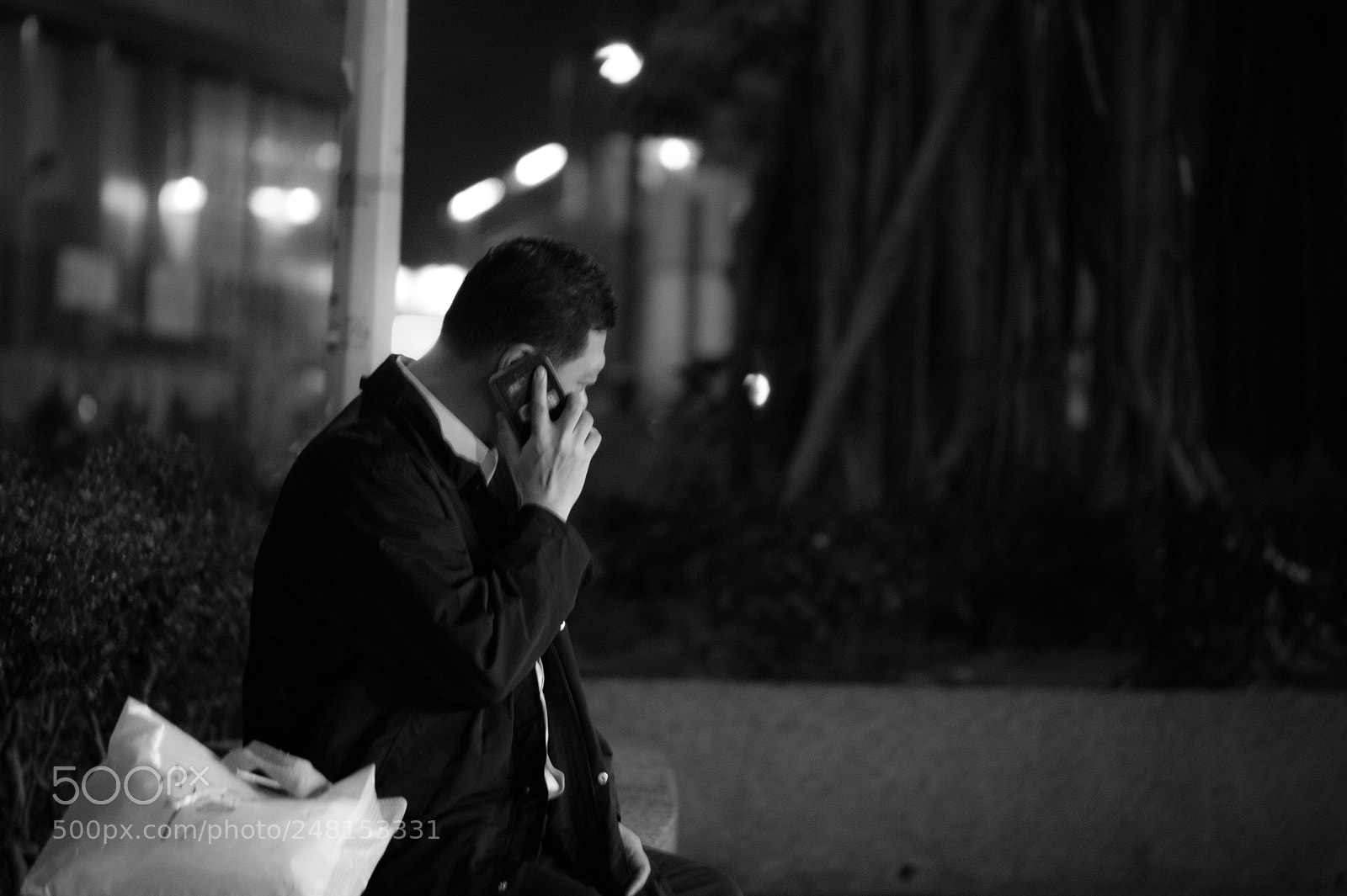 Nikon D700 sample photo. Phone call photography