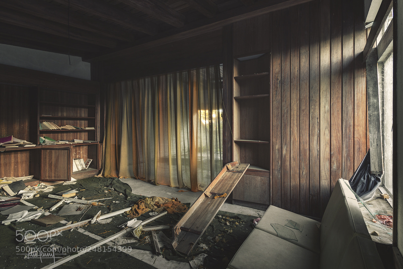 Canon EOS 60D sample photo. The armistice room photography