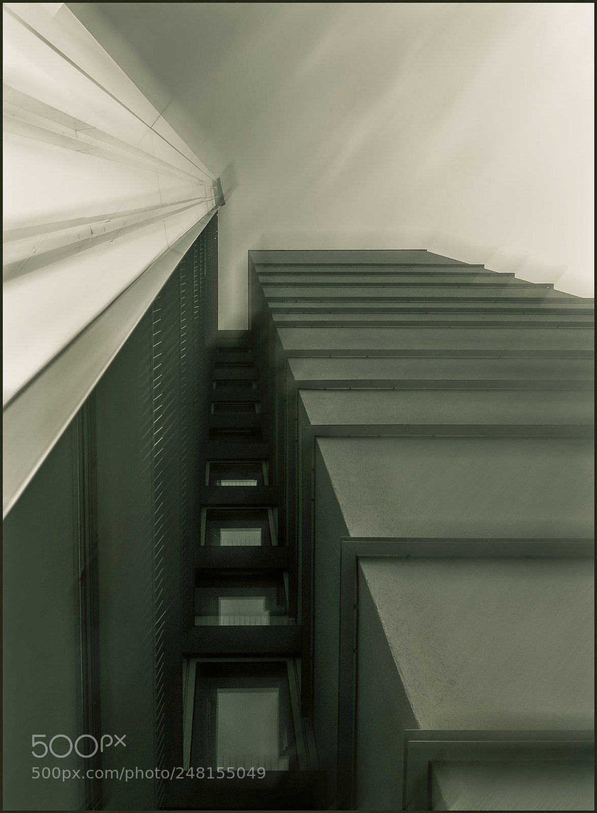 Canon EOS 60D sample photo. Look up photography