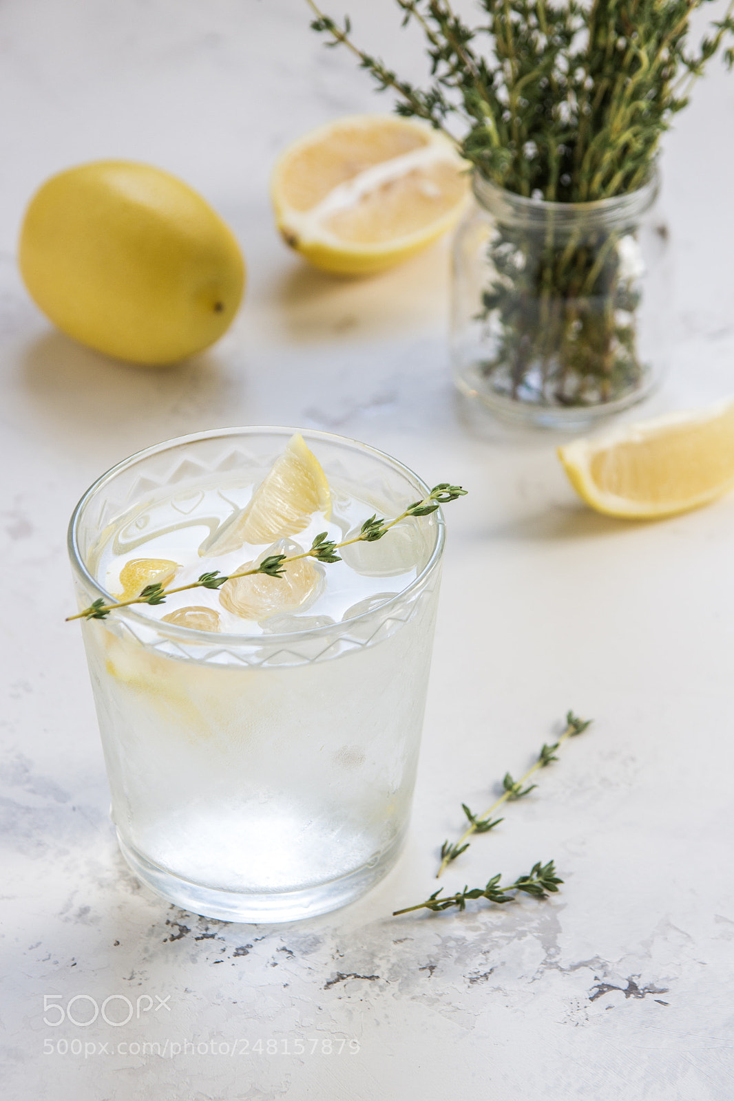 Canon EOS 600D (Rebel EOS T3i / EOS Kiss X5) sample photo. Detox water with lemon photography