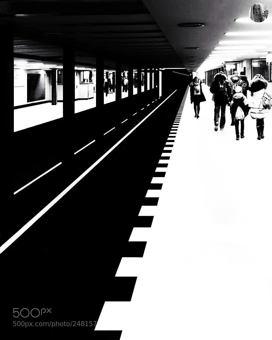 Xiaomi MI MAX 2 sample photo. Berlin metro photography