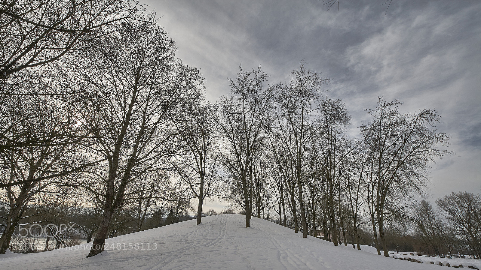 Canon EOS 400D (EOS Digital Rebel XTi / EOS Kiss Digital X) sample photo. Winter photography