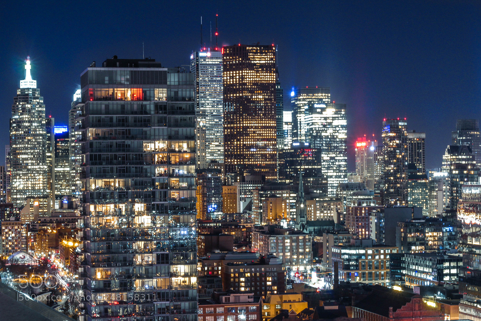 Canon EOS 1300D (EOS Rebel T6 / EOS Kiss X80) sample photo. Toronto at night. photography