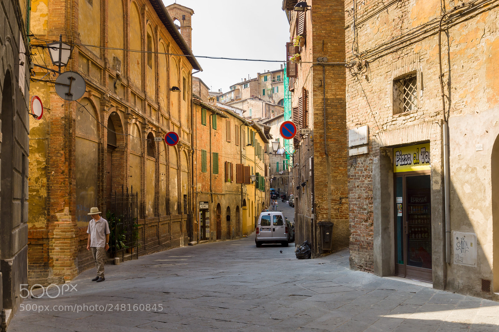 Sony SLT-A65 (SLT-A65V) sample photo. Siena backstreet photography