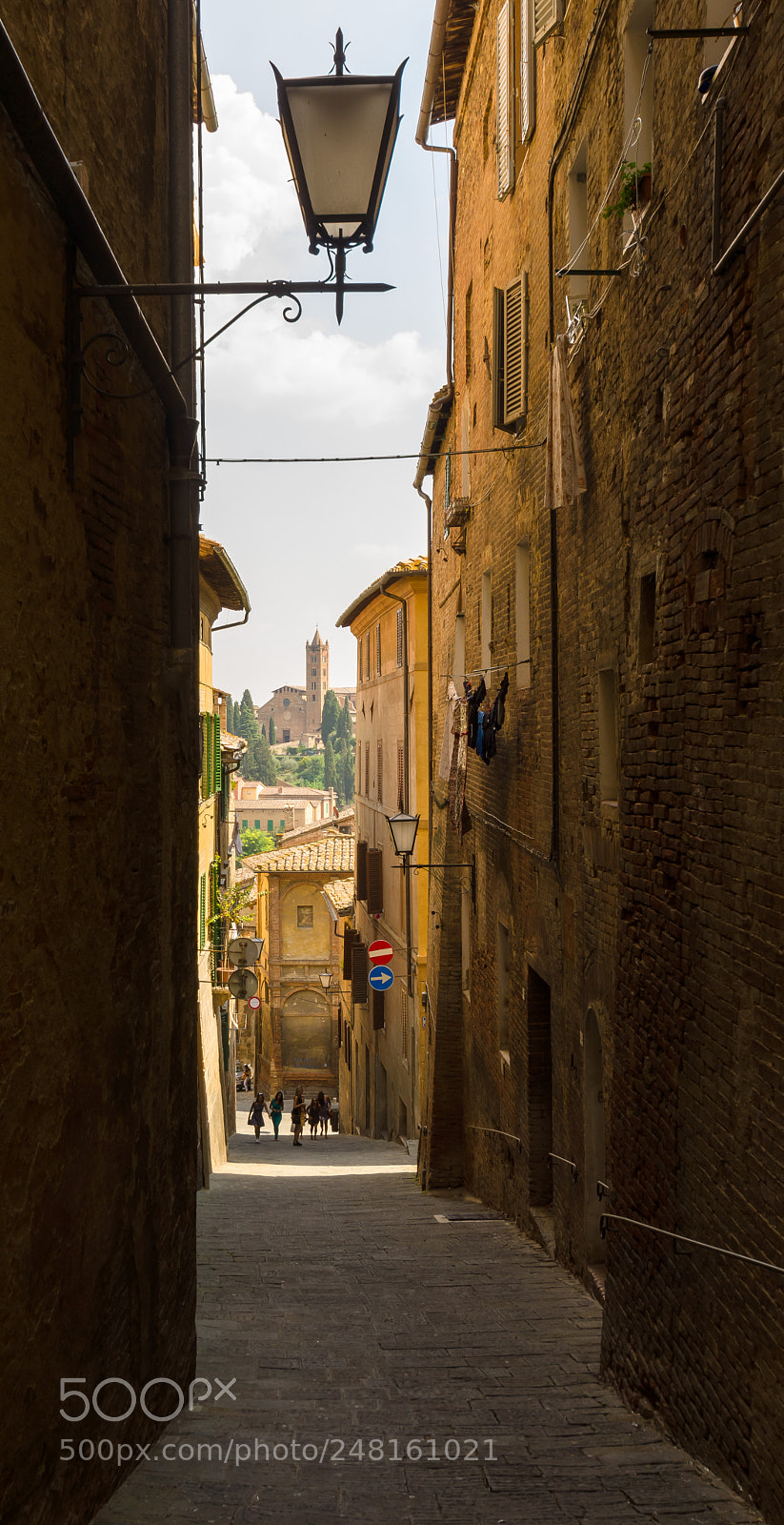 Sony SLT-A65 (SLT-A65V) sample photo. Tuscan alley photography