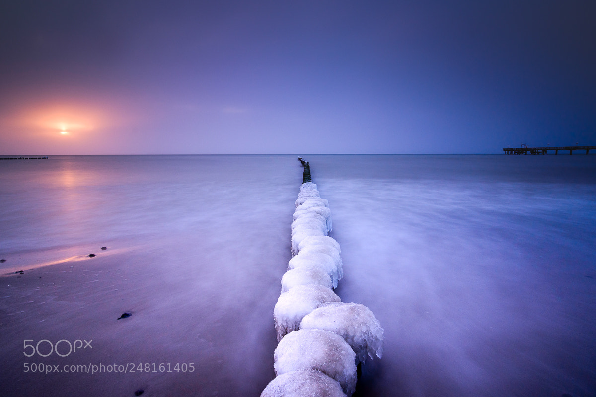 Nikon D7200 sample photo. Frozen breakwaters photography