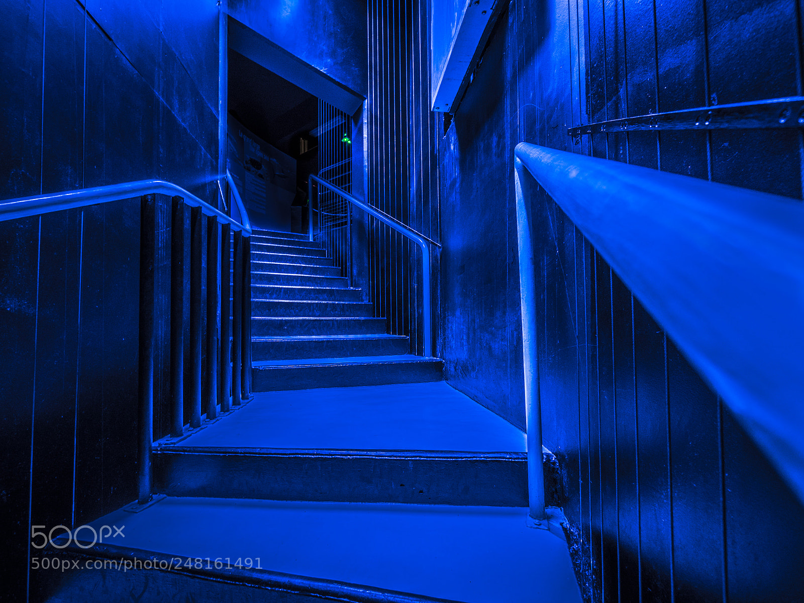 Panasonic Lumix DMC-GX8 sample photo. Blue mood photography