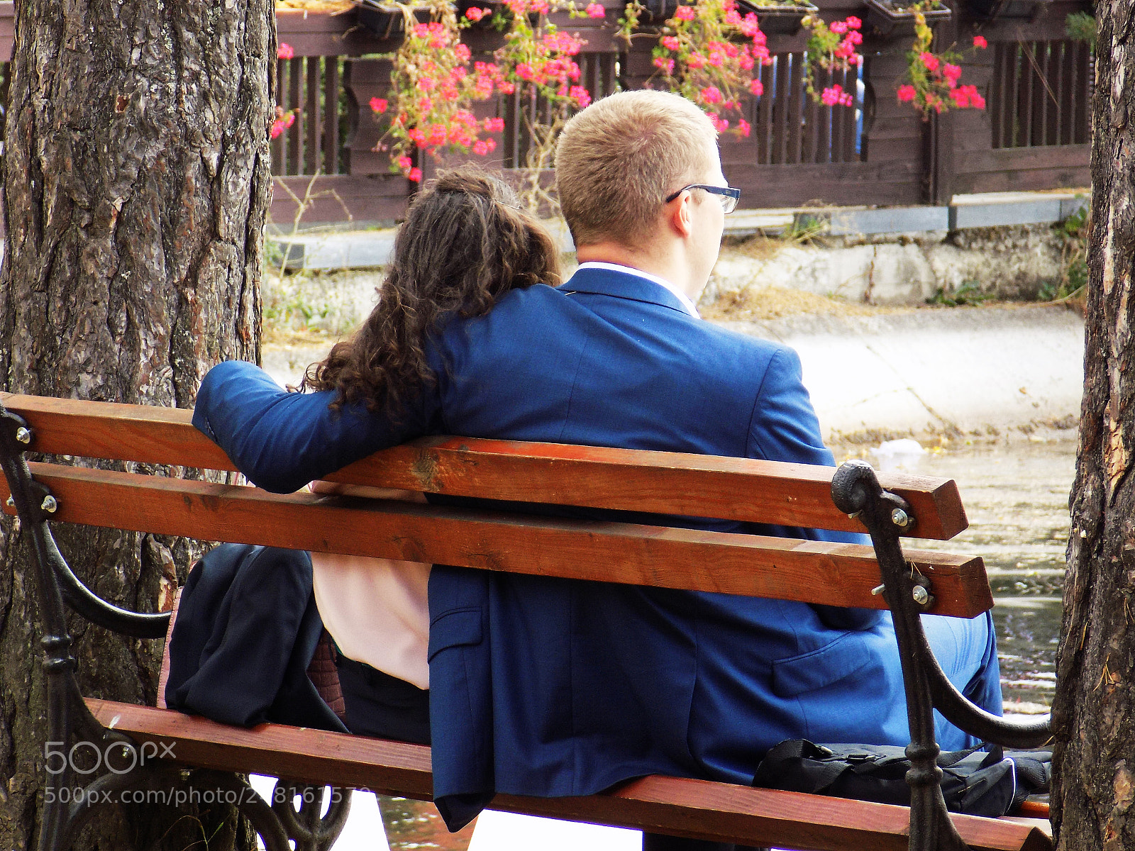 Nikon COOLPIX L340 sample photo. Couple in love photography