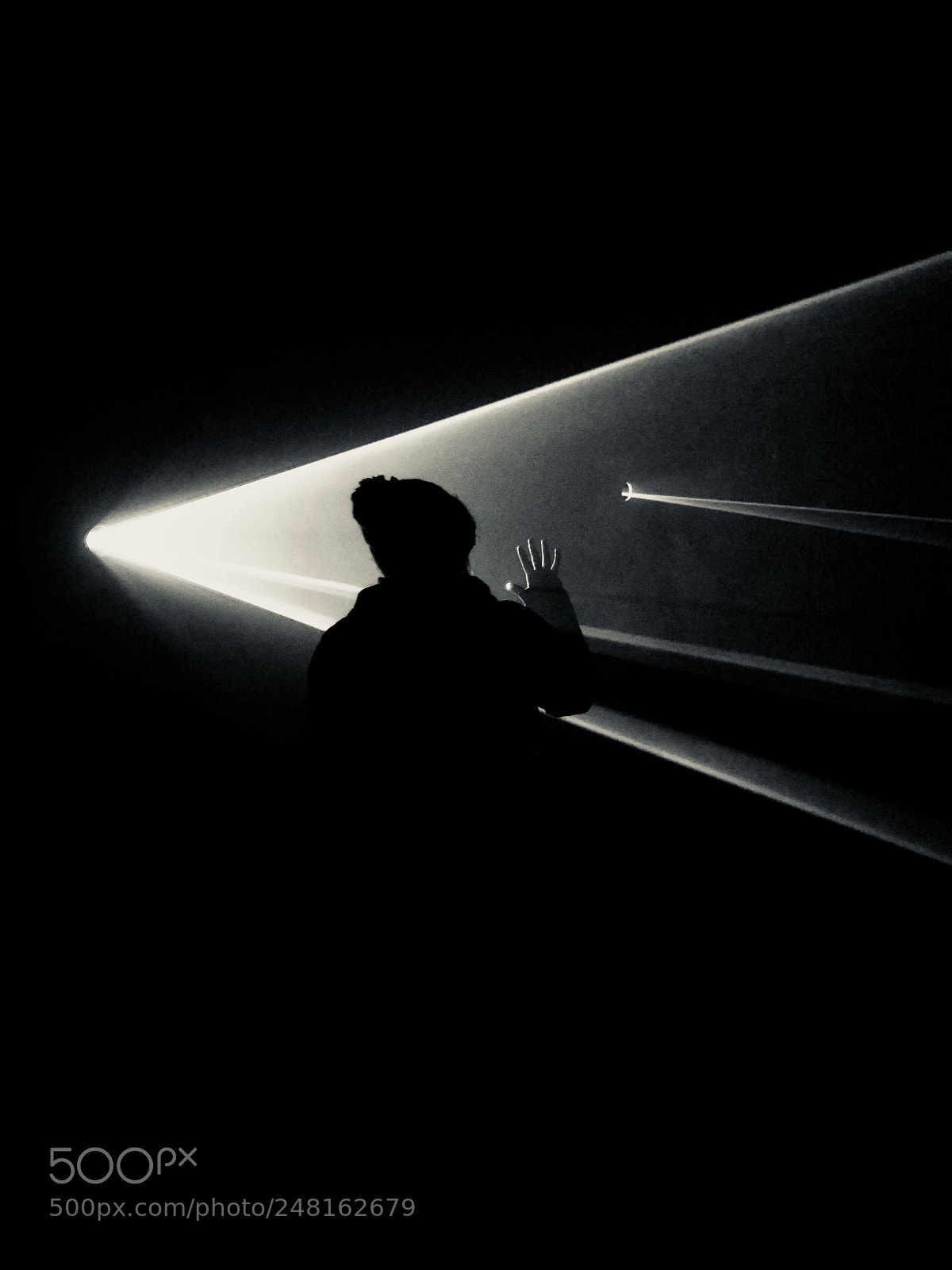 Apple iPhone 8 Plus sample photo. Smoke and light photography