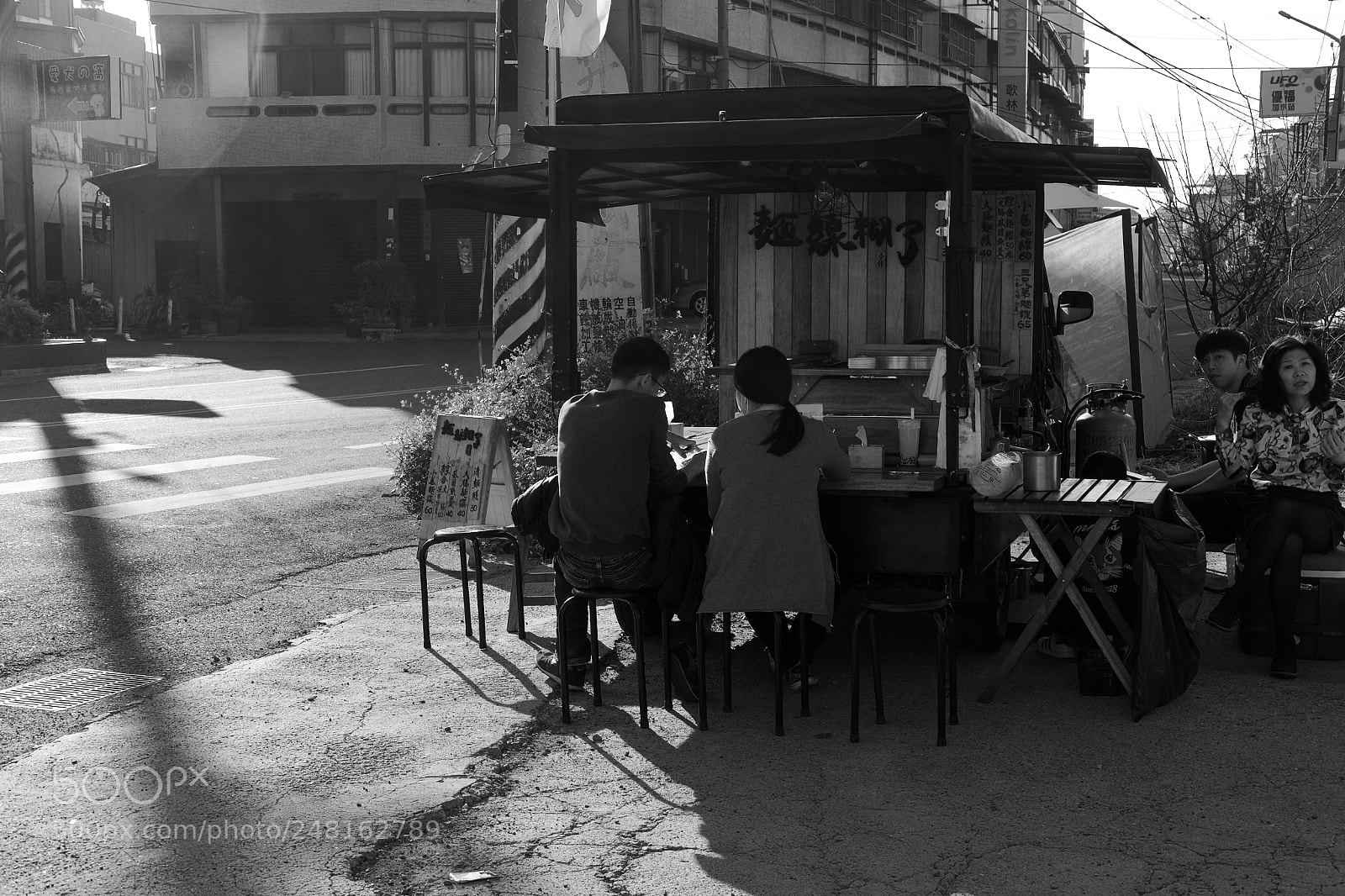 Fujifilm X-T10 sample photo. Roadside snack car photography