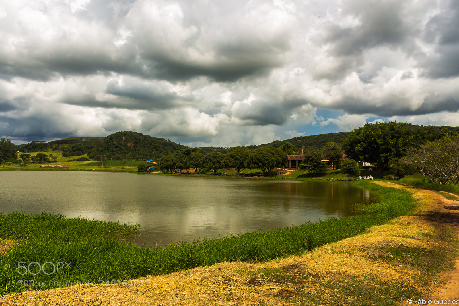 Canon EOS 700D (EOS Rebel T5i / EOS Kiss X7i) sample photo. Lake invernada's farm photography