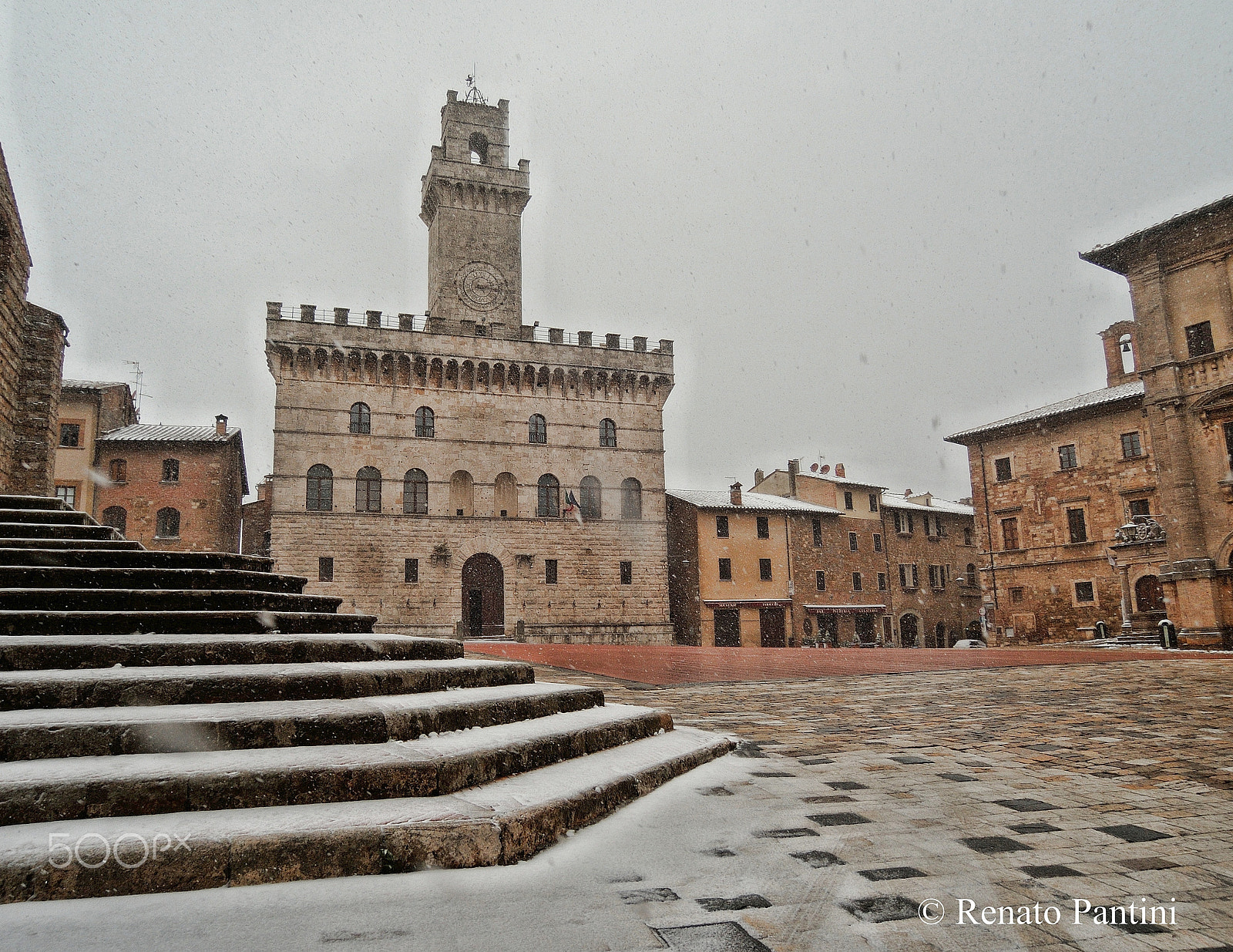 Nikon Coolpix P340 sample photo. Montepulciano (tuscany) photography