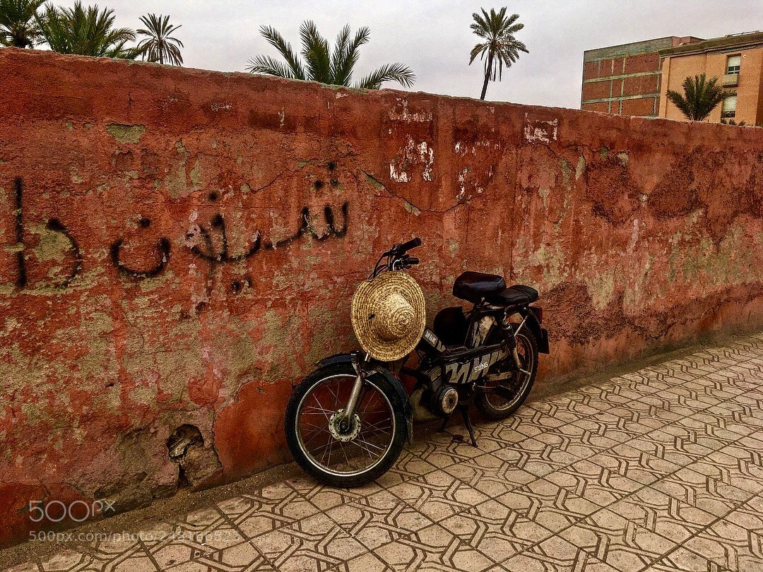 Apple iPhone SE sample photo. Marrakech photography