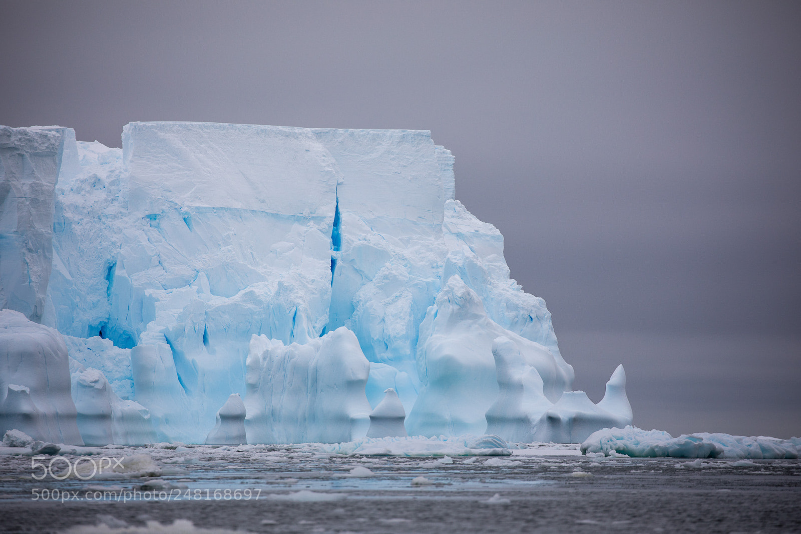 Canon EOS 5D Mark IV sample photo. Iceberg photography