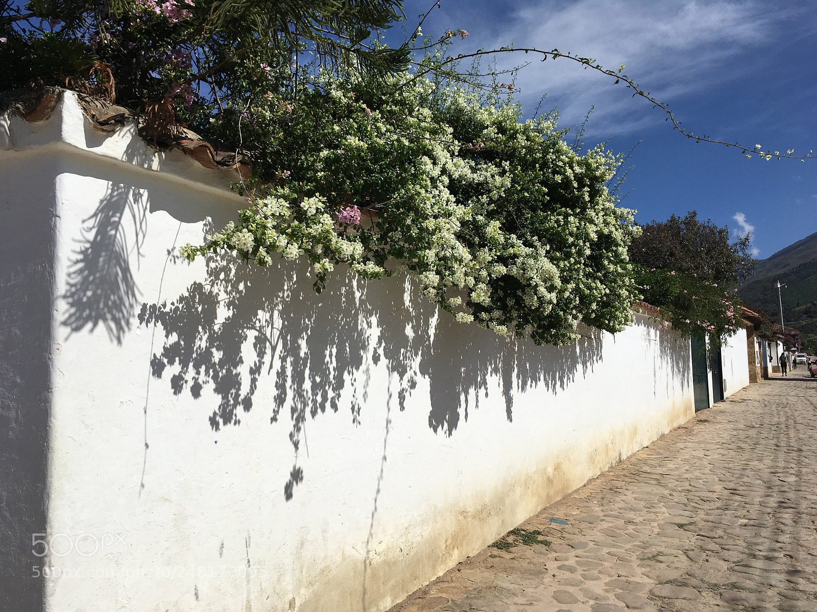Apple iPhone SE sample photo. Calles de villa de photography