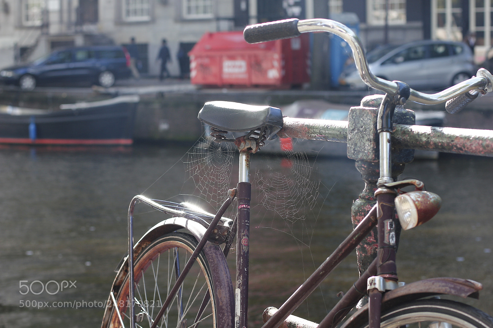 Canon EOS 550D (EOS Rebel T2i / EOS Kiss X4) sample photo. Forgotten bicycle photography