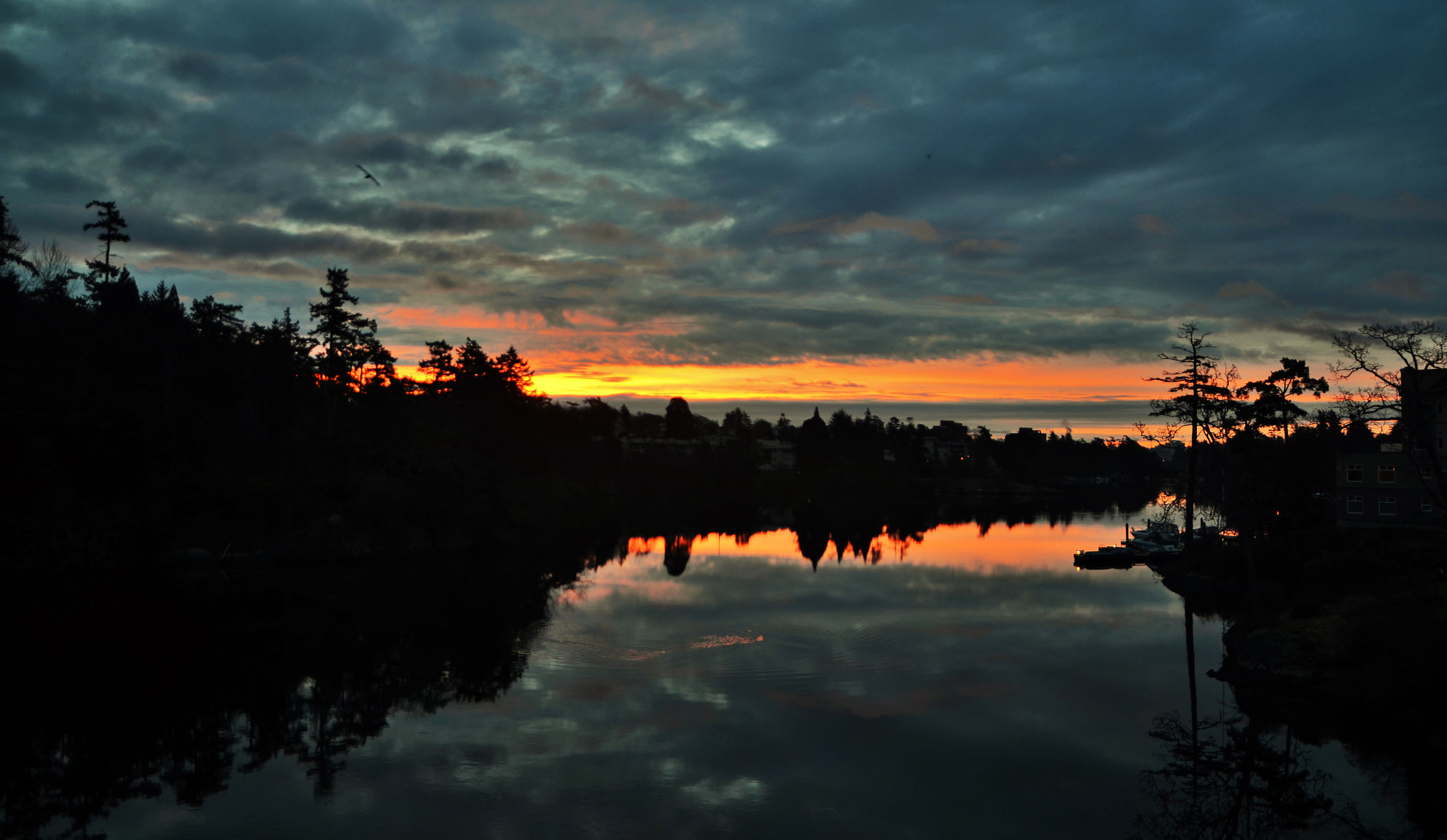 Nikon D7000 + Sigma 17-70mm F2.8-4 DC Macro OS HSM sample photo. Morning reflections photography