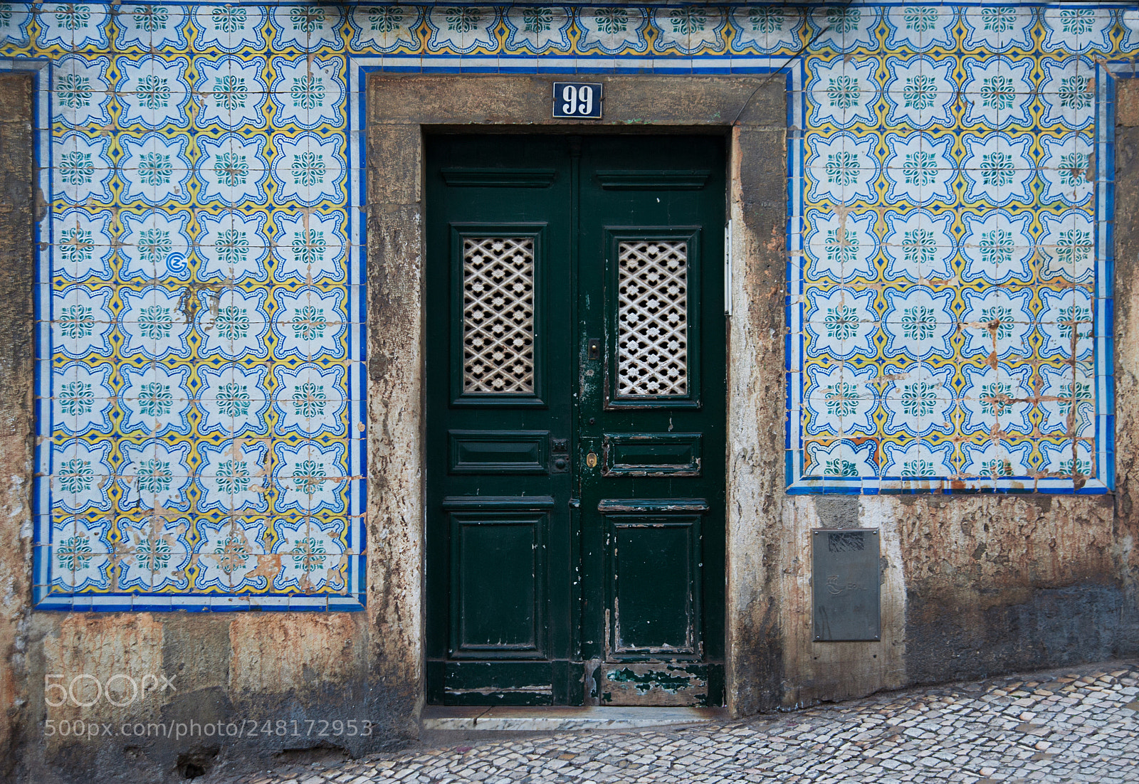 Nikon D700 sample photo. Streets of lisbon photography