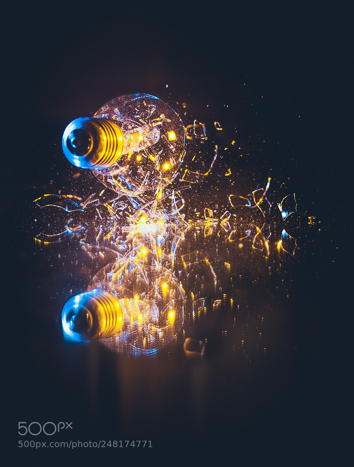 Canon EOS 7D sample photo. Light bulb in the photography