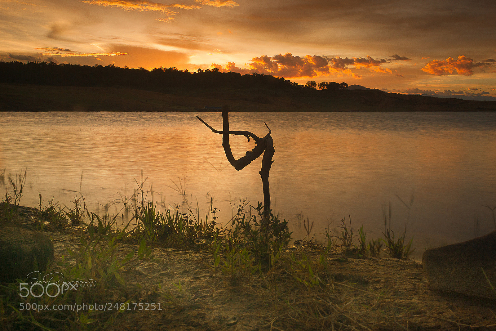 Canon EOS 1000D (EOS Digital Rebel XS / EOS Kiss F) sample photo. Sunset at lake photography