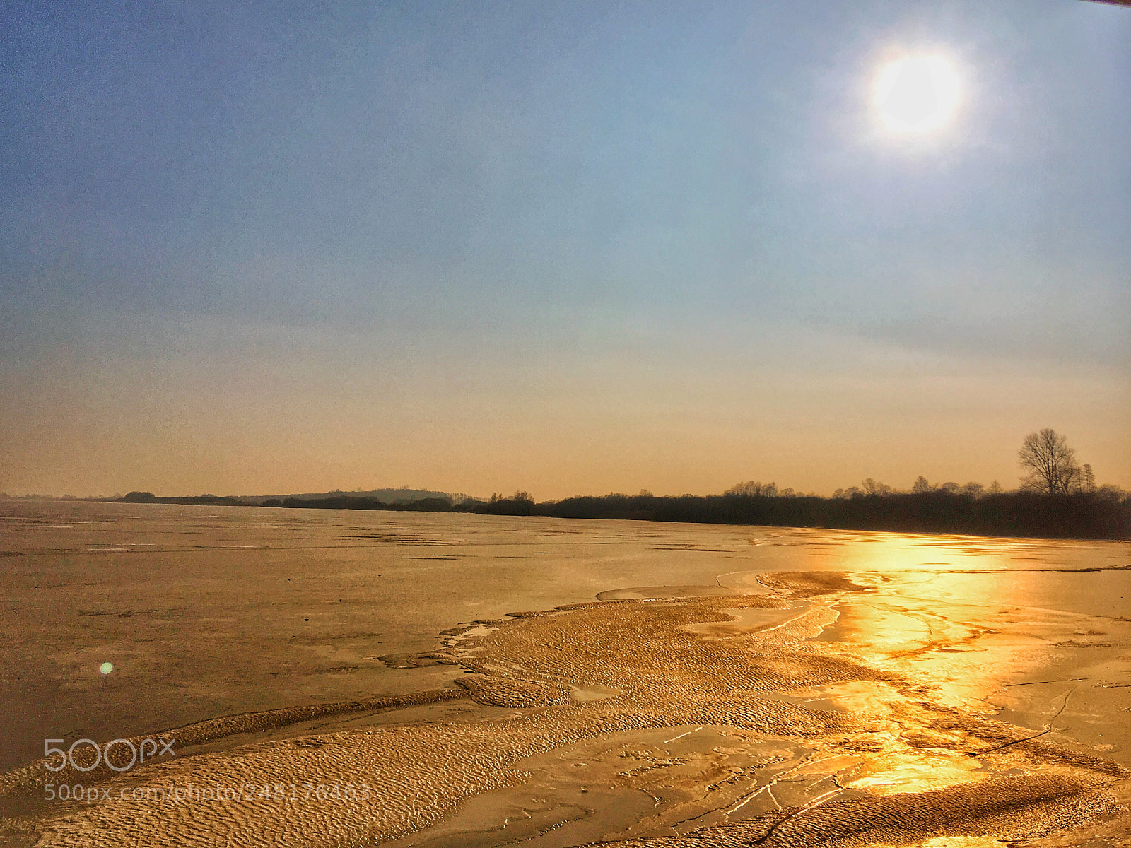 Apple iPhone SE sample photo. Golden ice photography