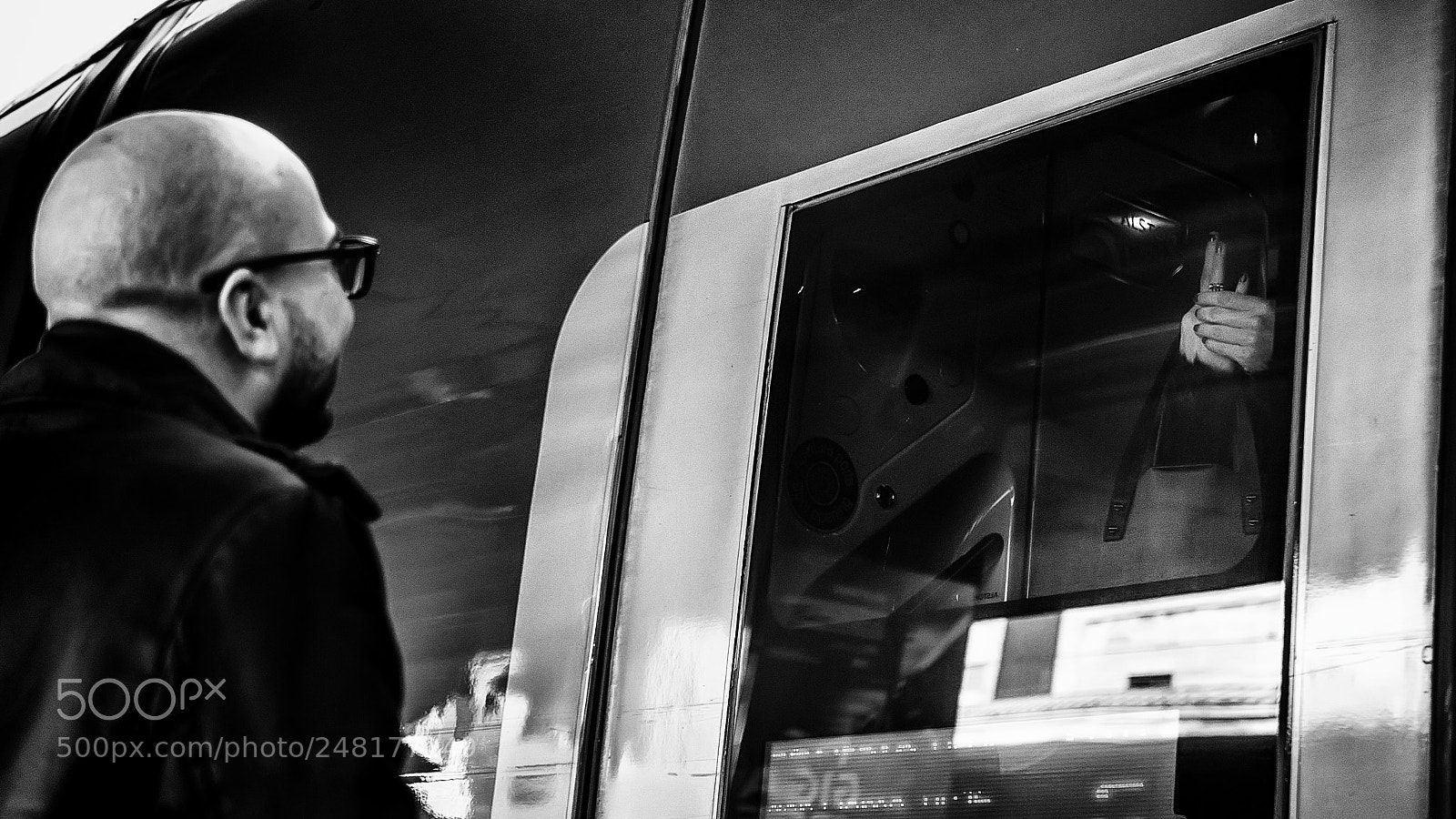 Olympus OM-D E-M10 II sample photo. Window train #50 photography