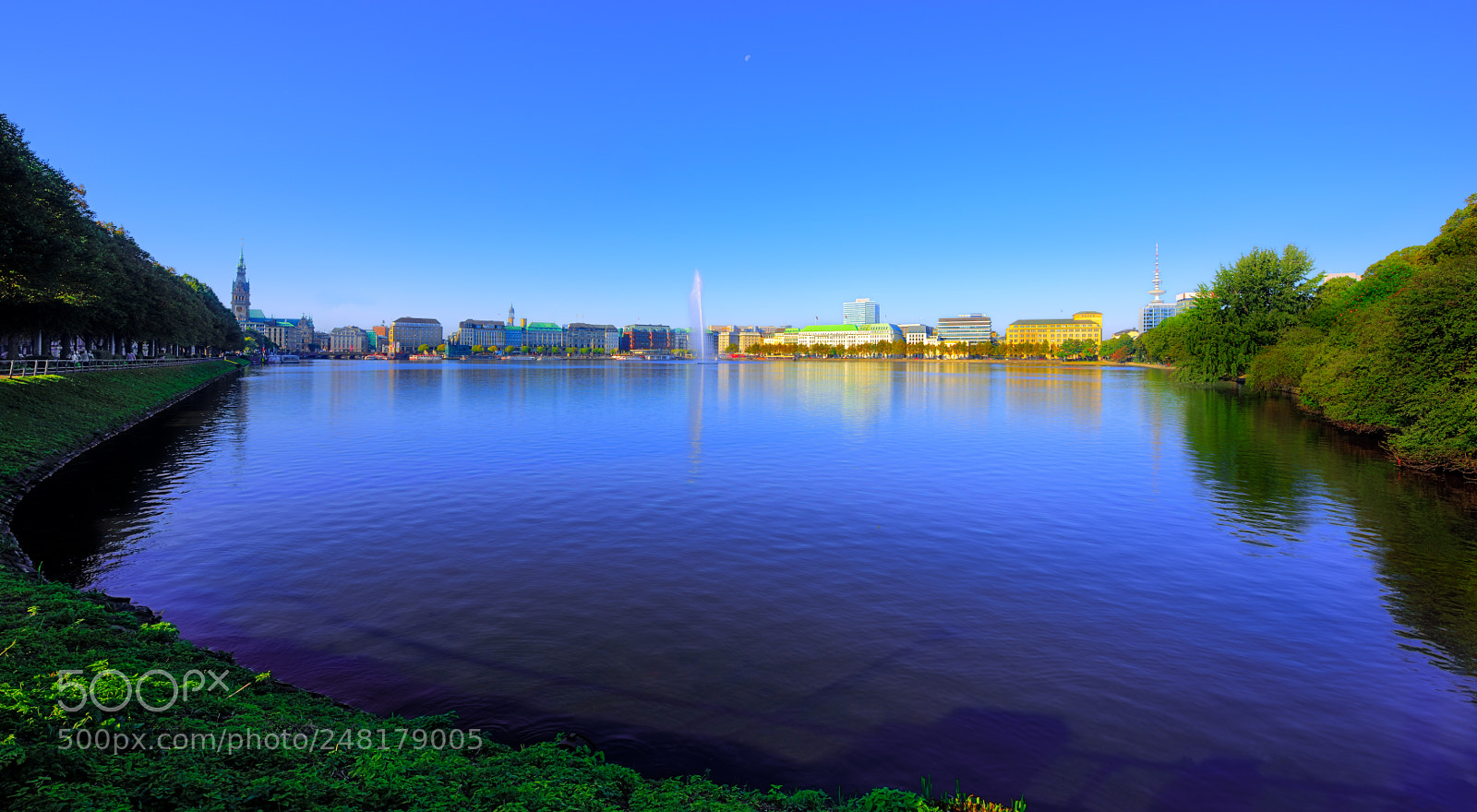 Nikon D810 sample photo. Hamburg assenalster photography