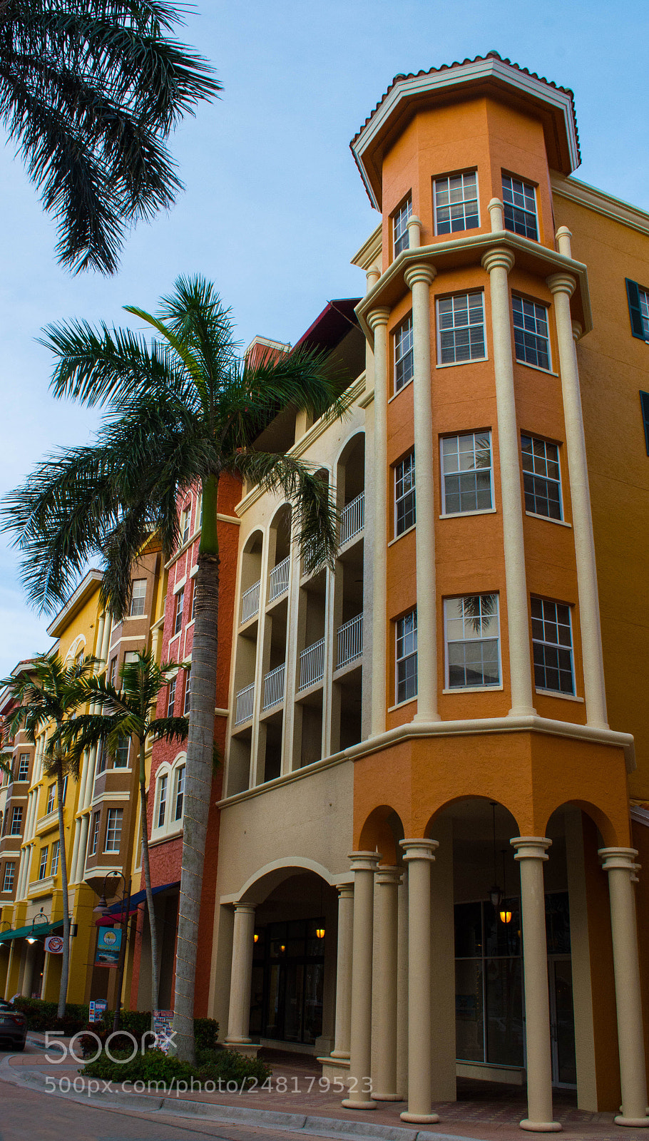 Nikon D5200 sample photo. Walking around naples pretending photography