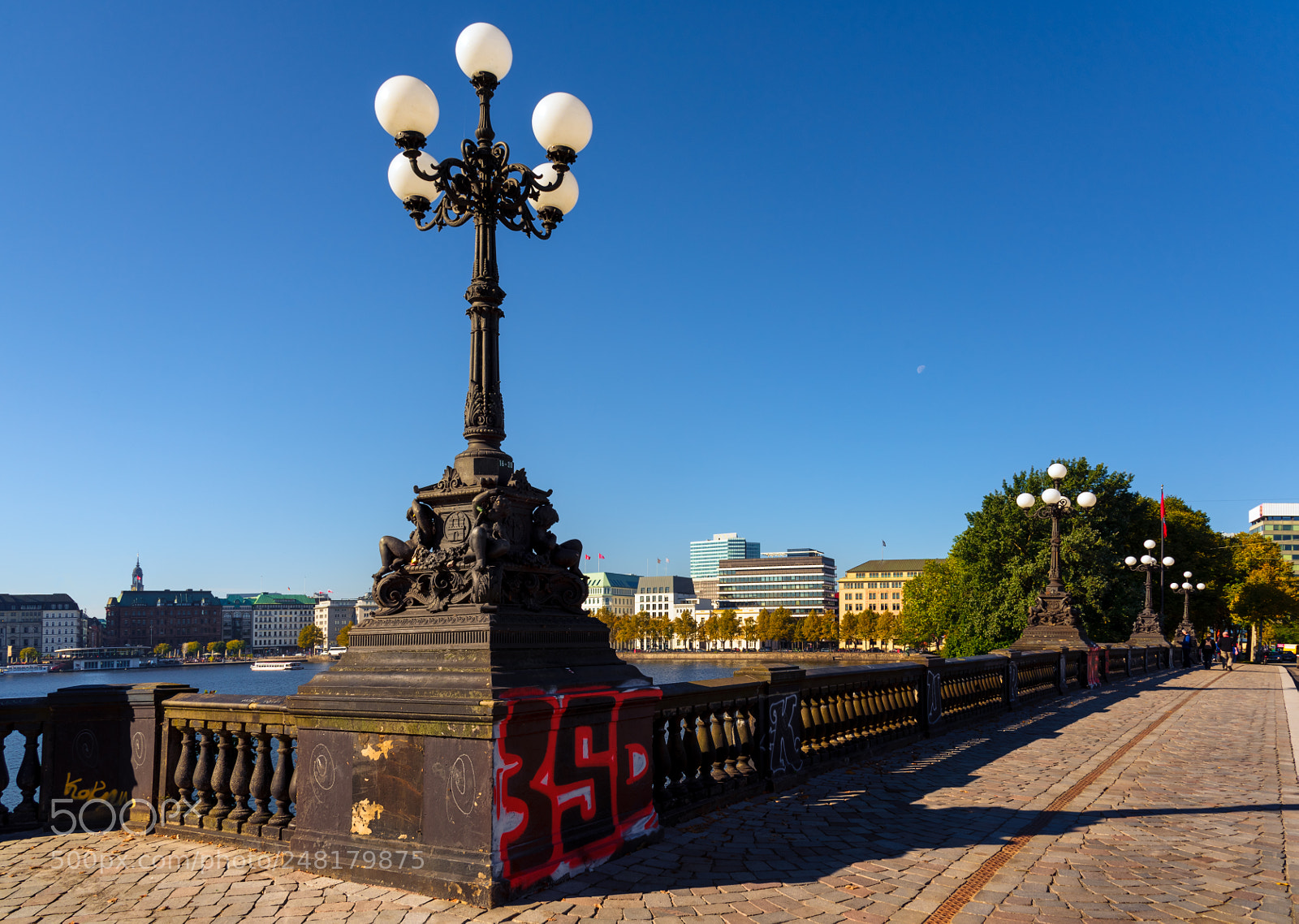 Nikon D810 sample photo. Hamburg assenalster photography
