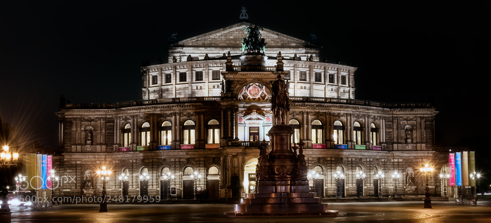 Nikon D810 sample photo. Semperoper photography
