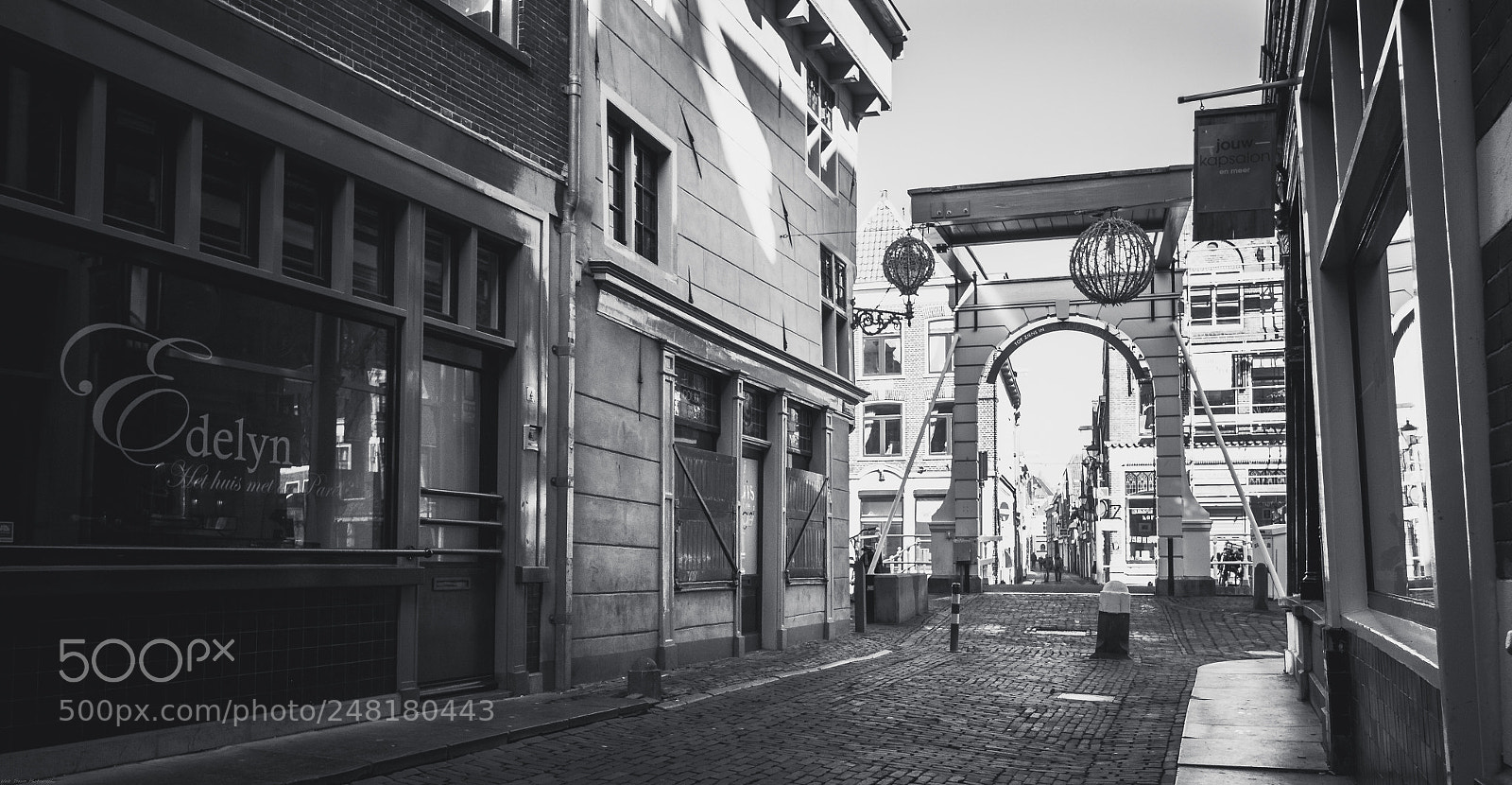 Canon EOS 50D sample photo. Discover the streets photography