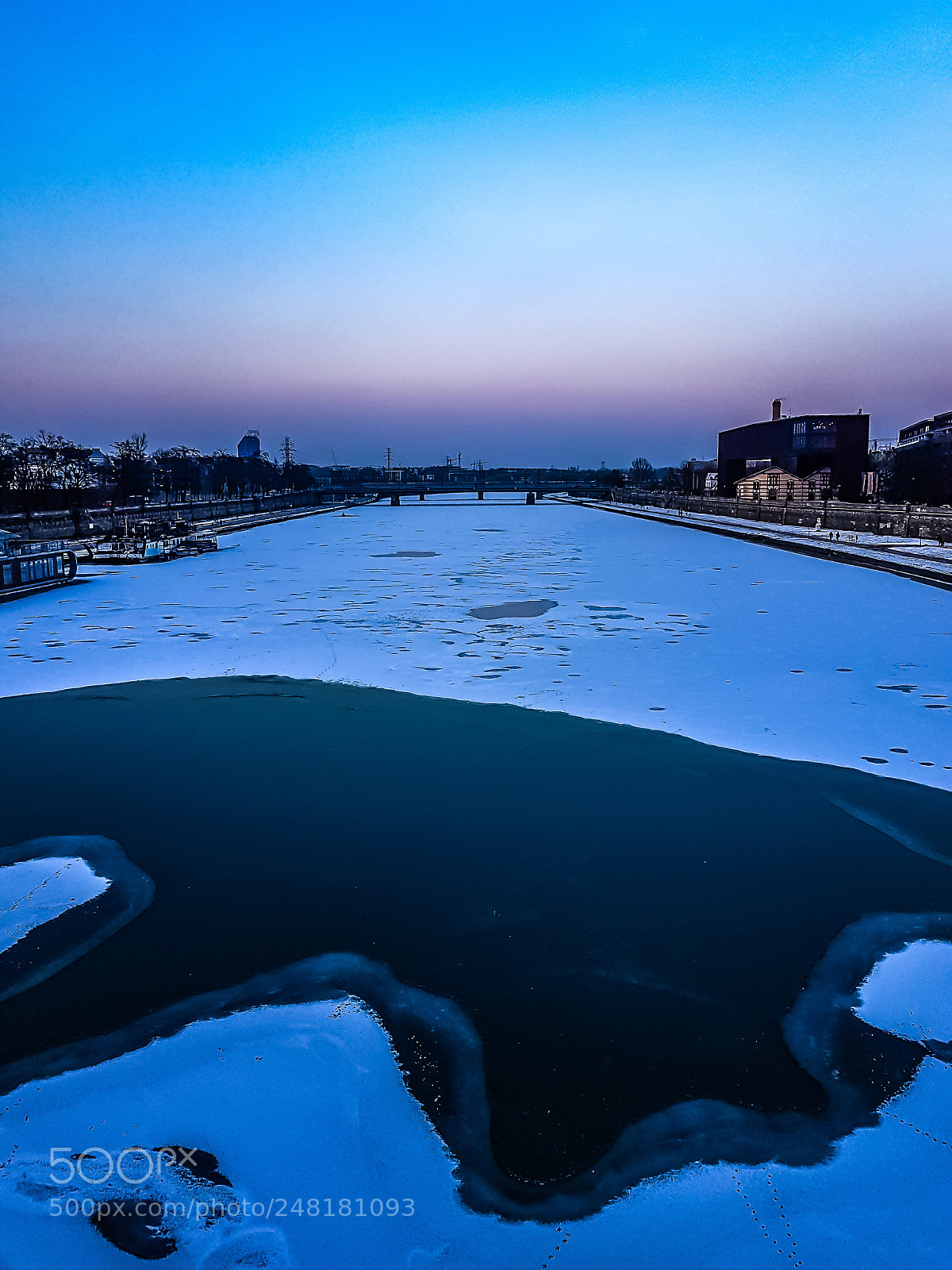 Samsung Galaxy S8 sample photo. The vistula river in photography