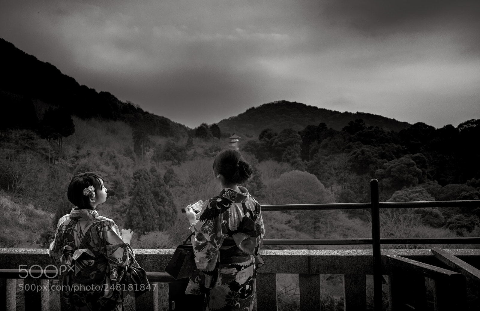 Fujifilm X-T2 sample photo. Girls in kimono photography