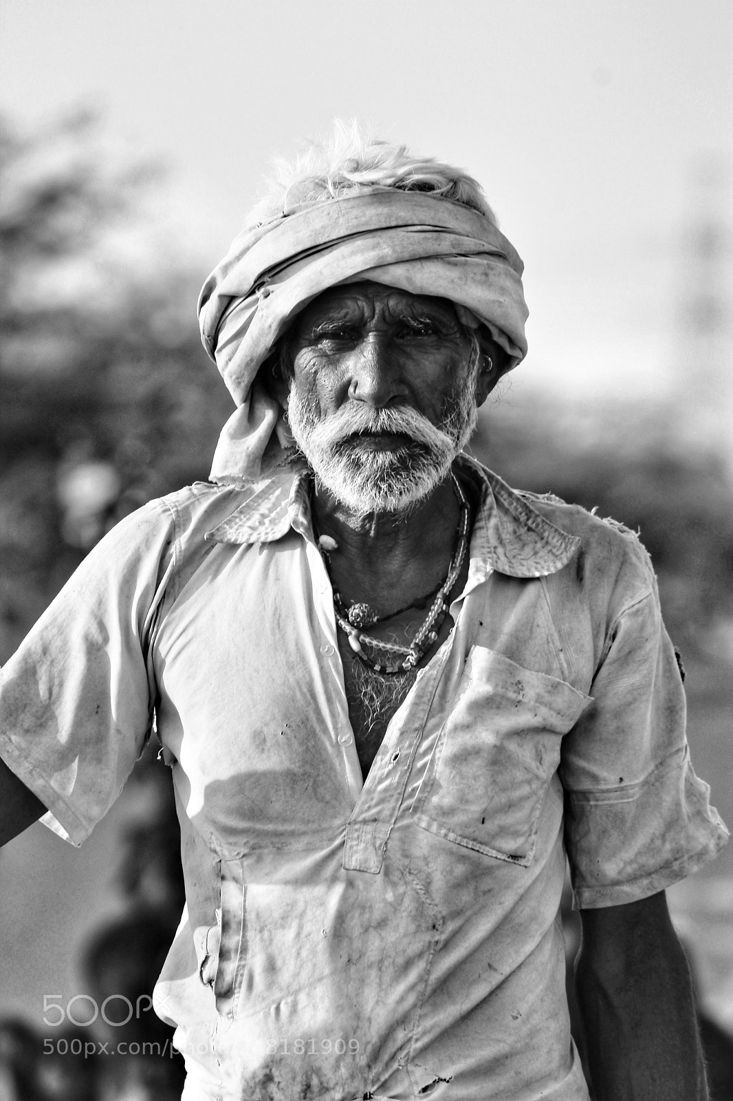 Canon EOS 1300D (EOS Rebel T6 / EOS Kiss X80) sample photo. The old man photography