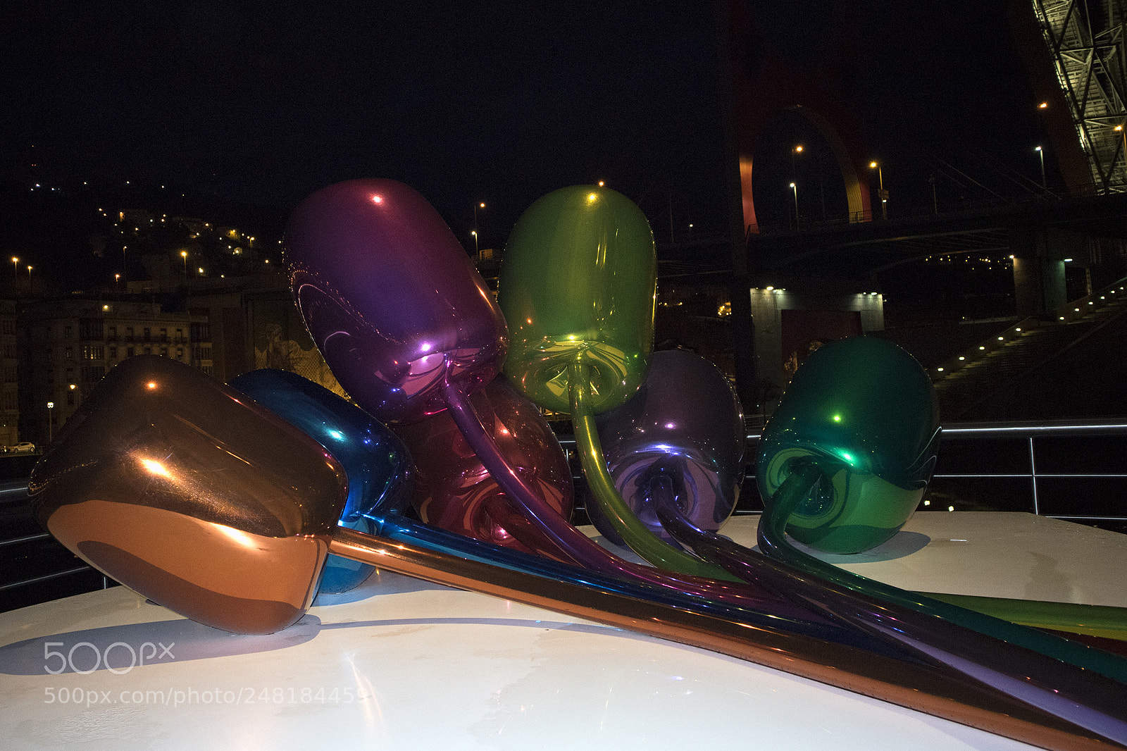 Canon EOS M10 sample photo. Tulipanes, museo guggenheim, bilbao photography