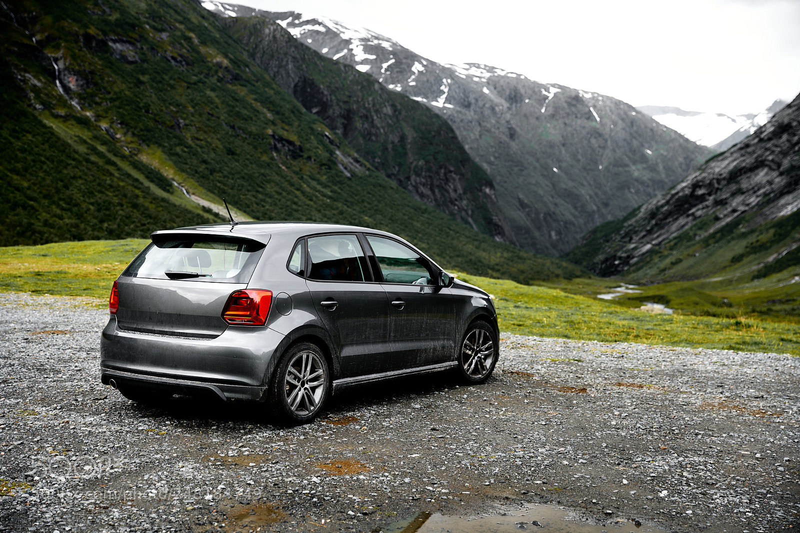 Sony a7R II sample photo. Modern grey car stands photography