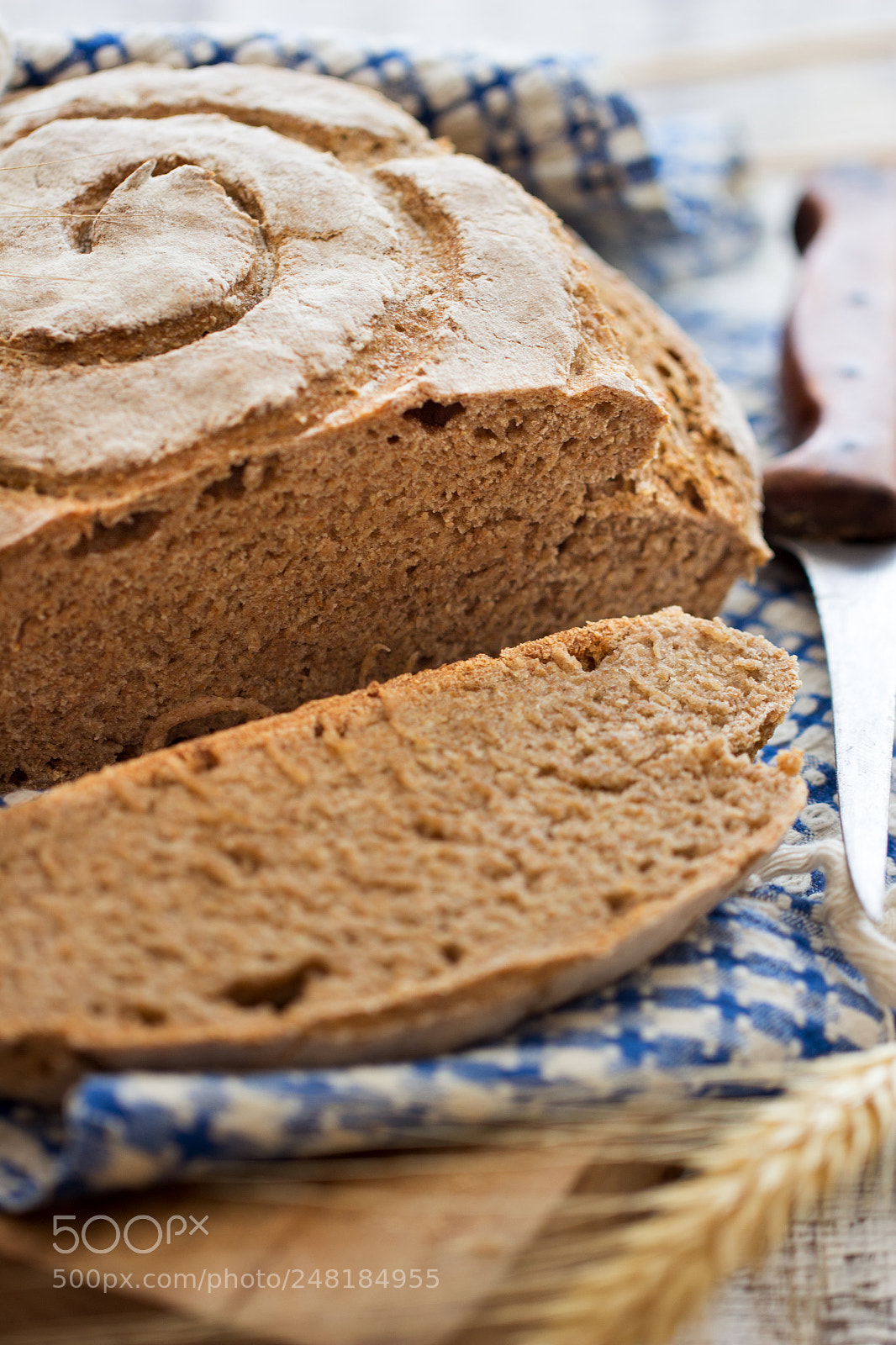 Canon EOS 600D (Rebel EOS T3i / EOS Kiss X5) sample photo. No knead sourdough rye photography
