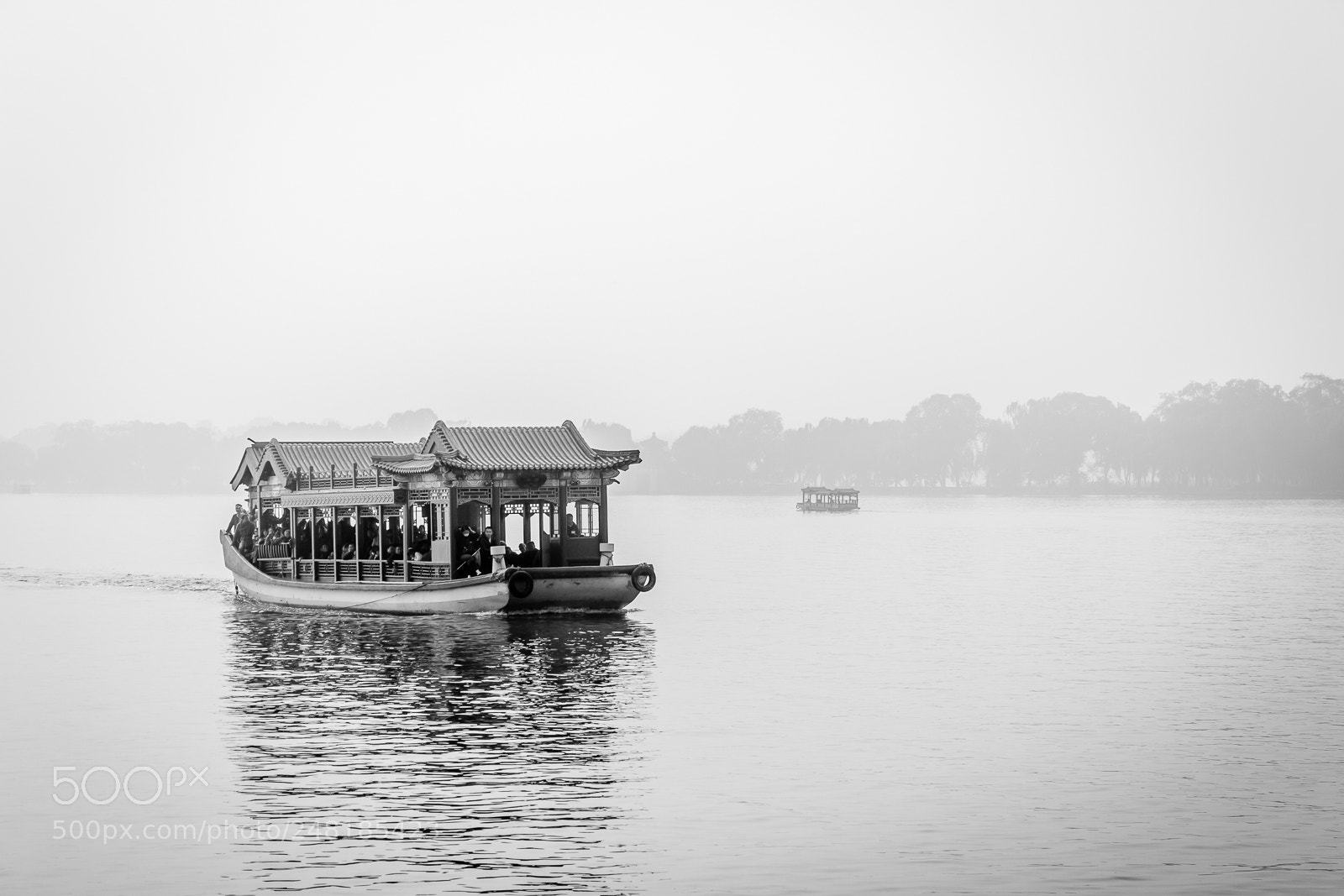 Canon EOS 550D (EOS Rebel T2i / EOS Kiss X4) sample photo. Lake boat photography
