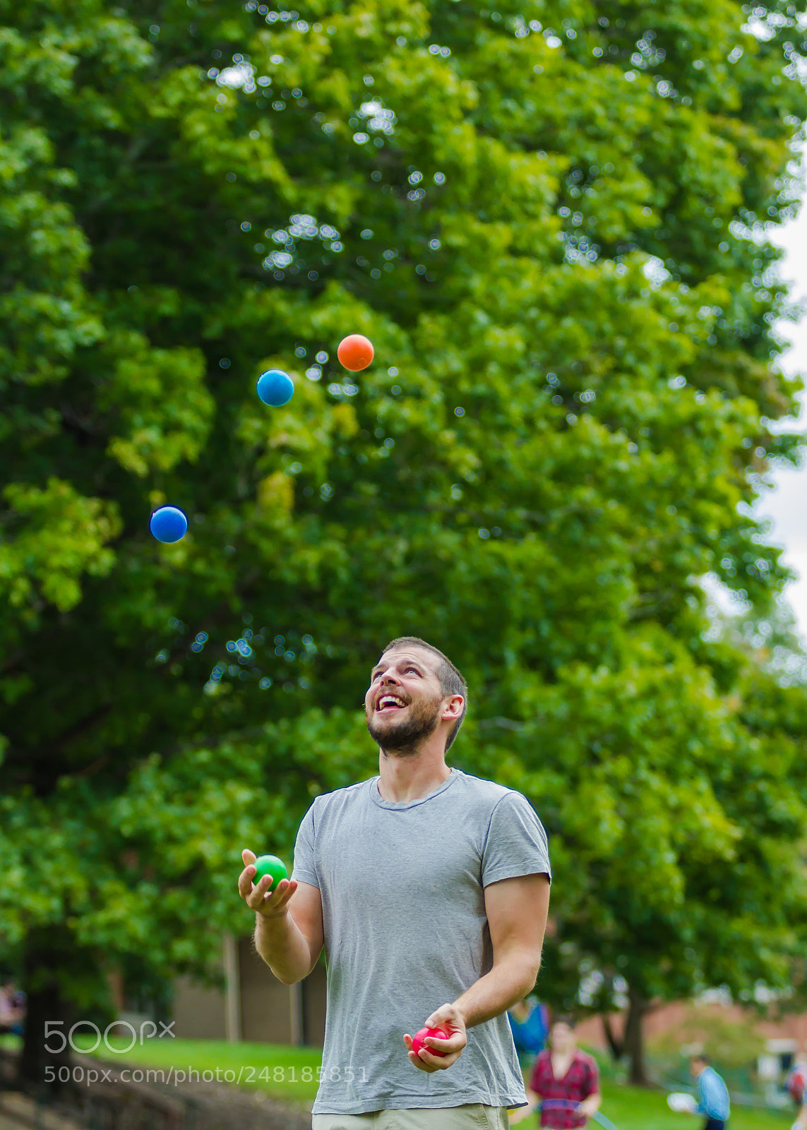 Canon EOS 60D sample photo. Guy juggling photography