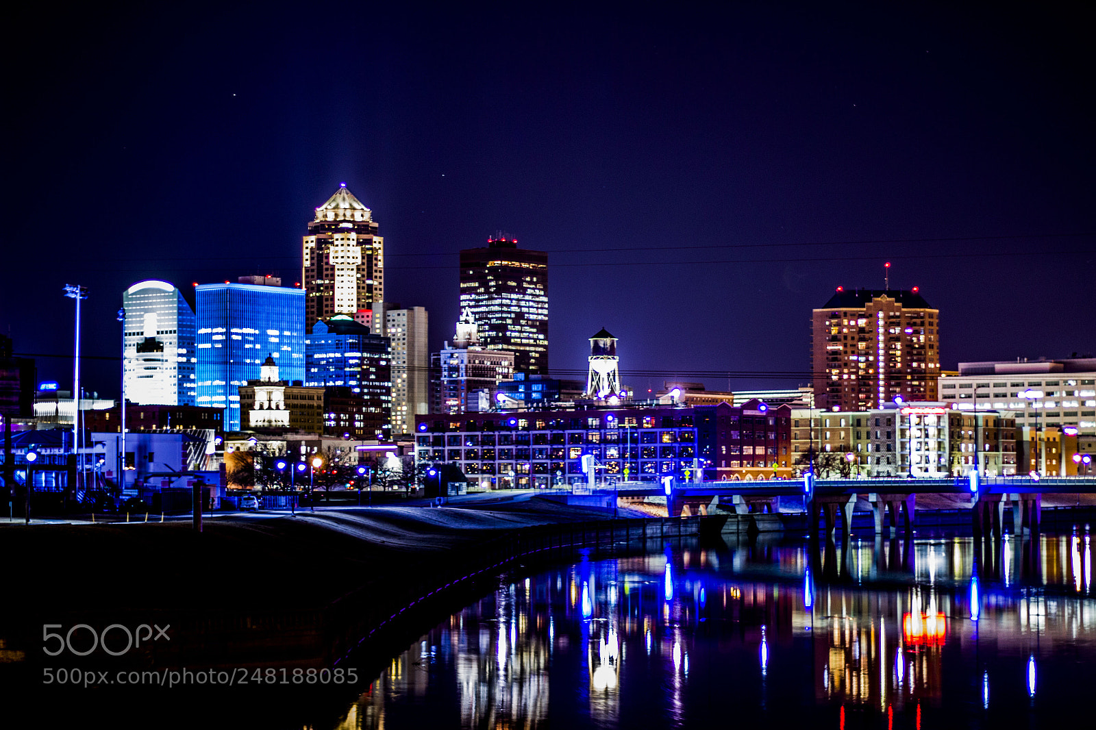 Canon EOS 600D (Rebel EOS T3i / EOS Kiss X5) sample photo. Downtown des moines ia photography