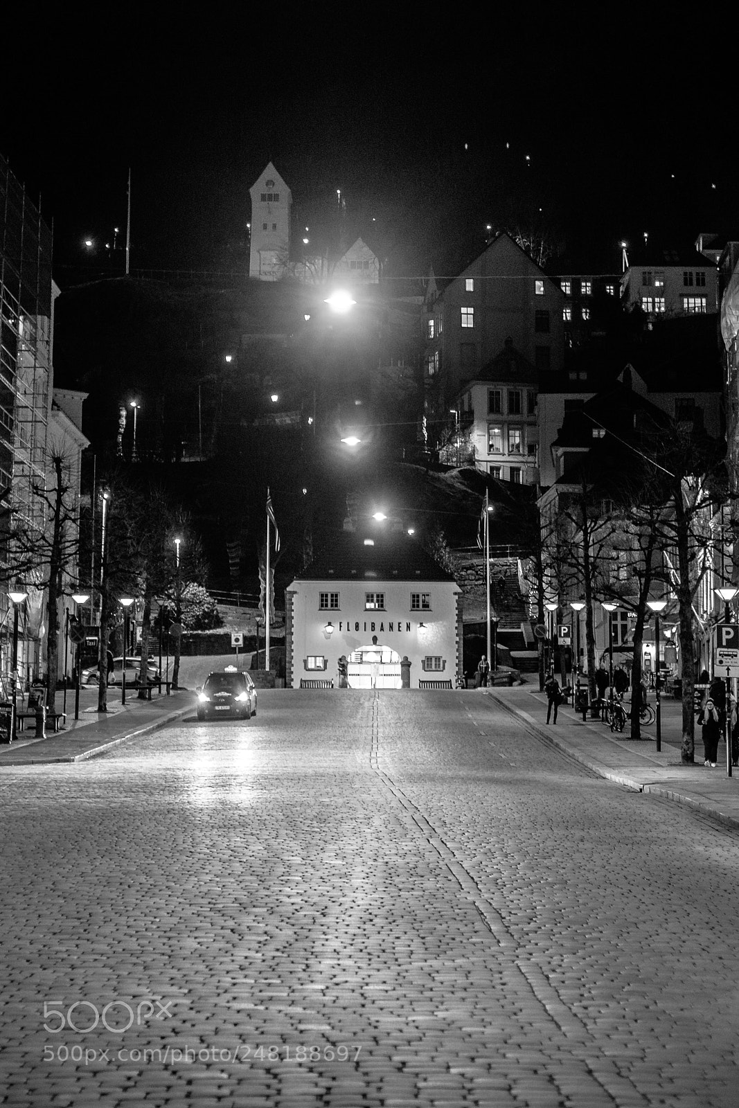 Fujifilm X-T1 sample photo. Street to fløibanen photography