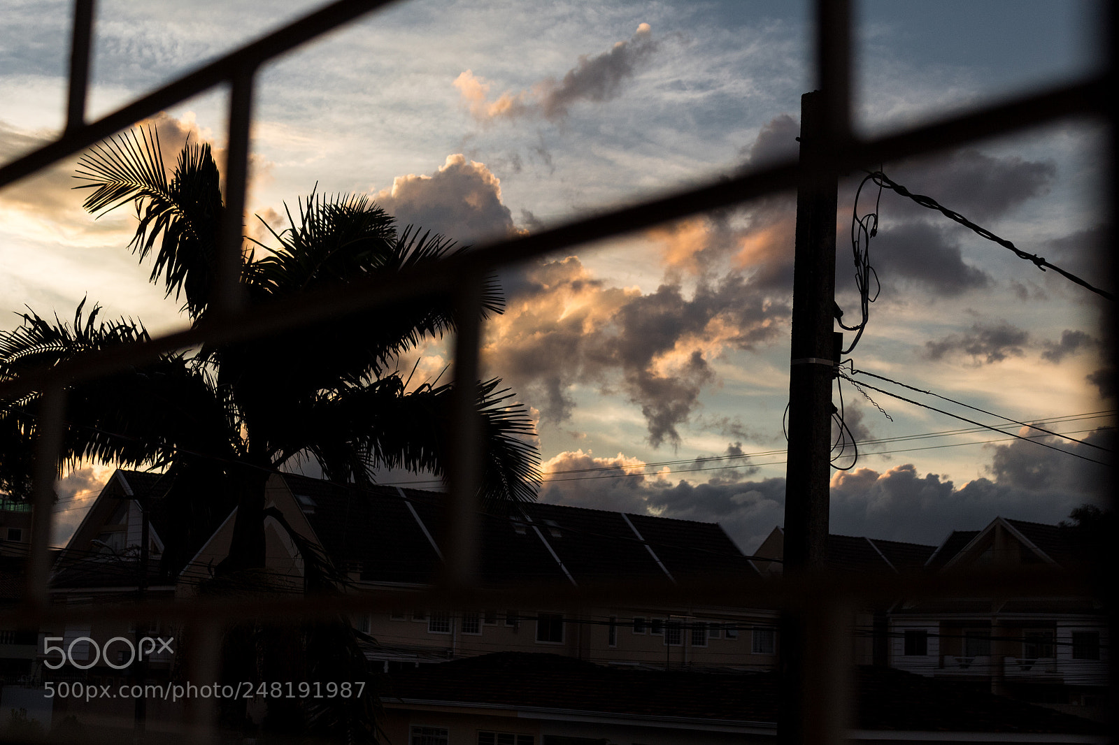 Canon EOS 1300D (EOS Rebel T6 / EOS Kiss X80) sample photo. A nice sunset sky photography