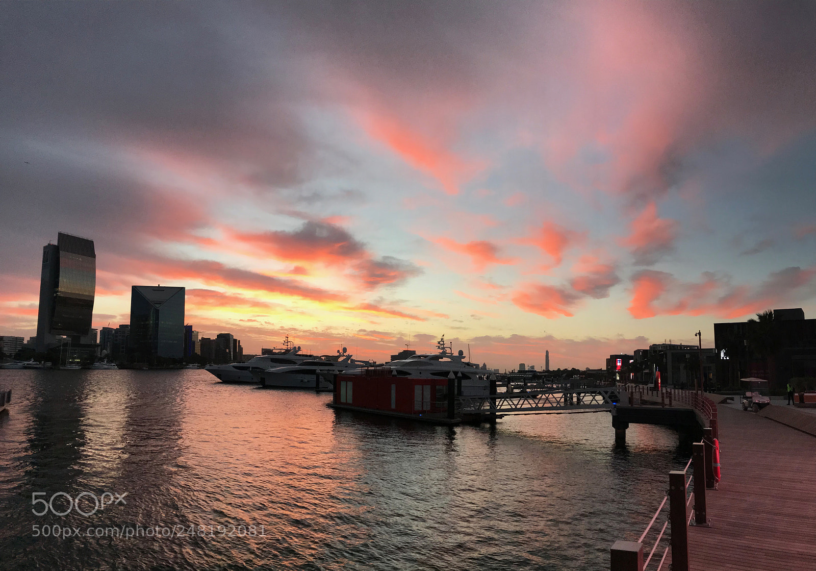 Apple iPhone 7 sample photo. Dubai creek photography