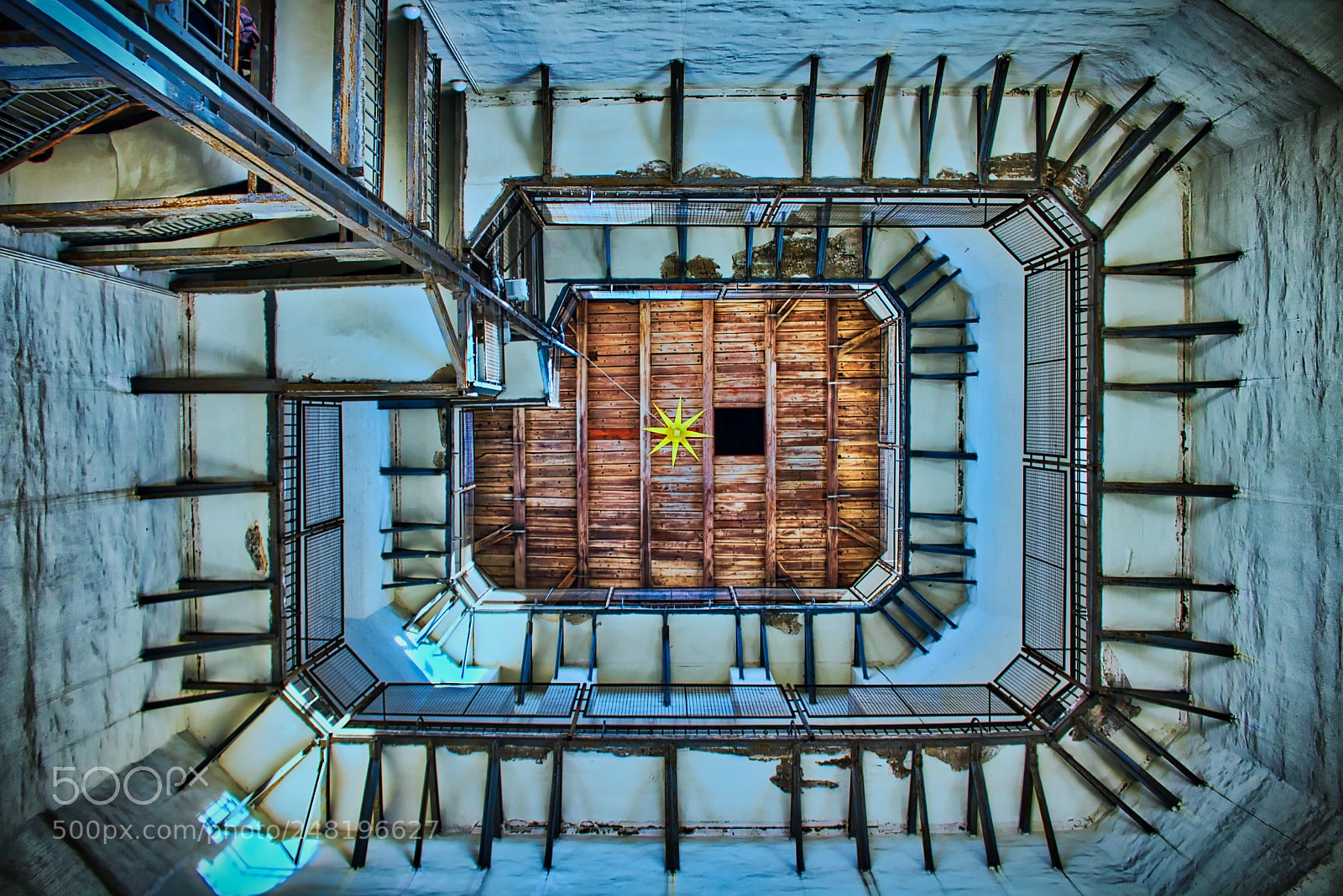 Canon EOS 700D (EOS Rebel T5i / EOS Kiss X7i) sample photo. Bell tower scaffolding photography