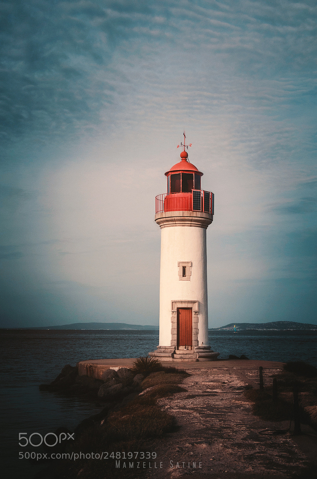 Nikon D5100 sample photo. Le phare des onglous photography