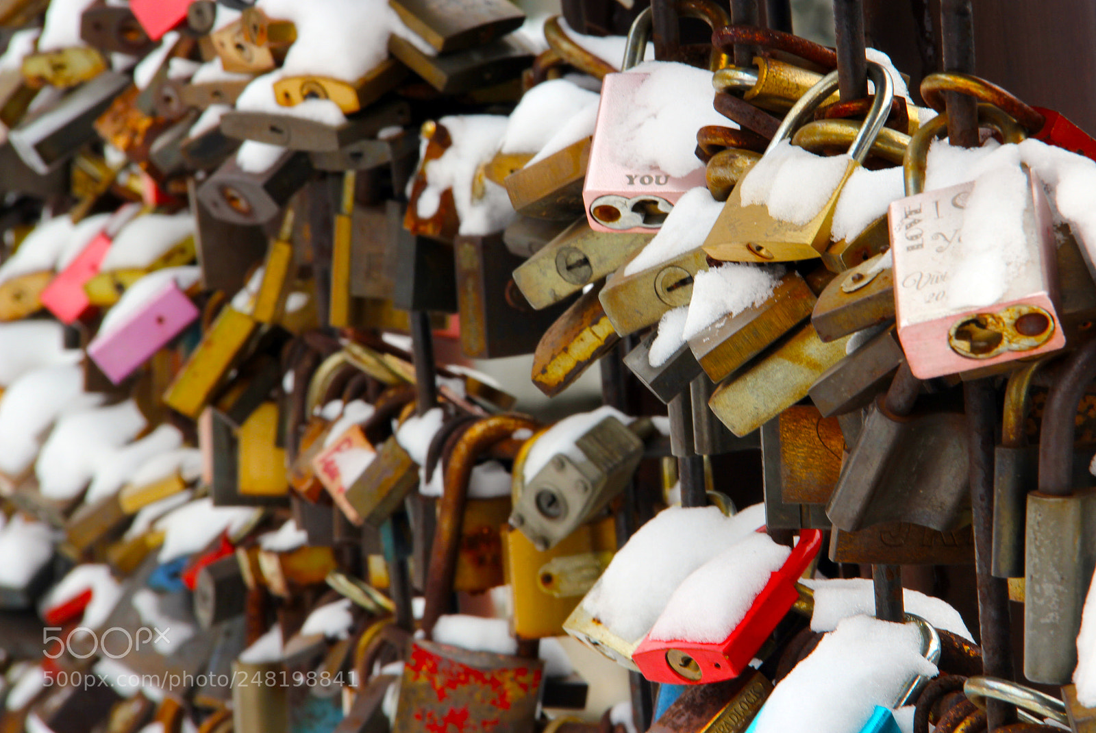 Canon EOS 60D sample photo. Locks photography