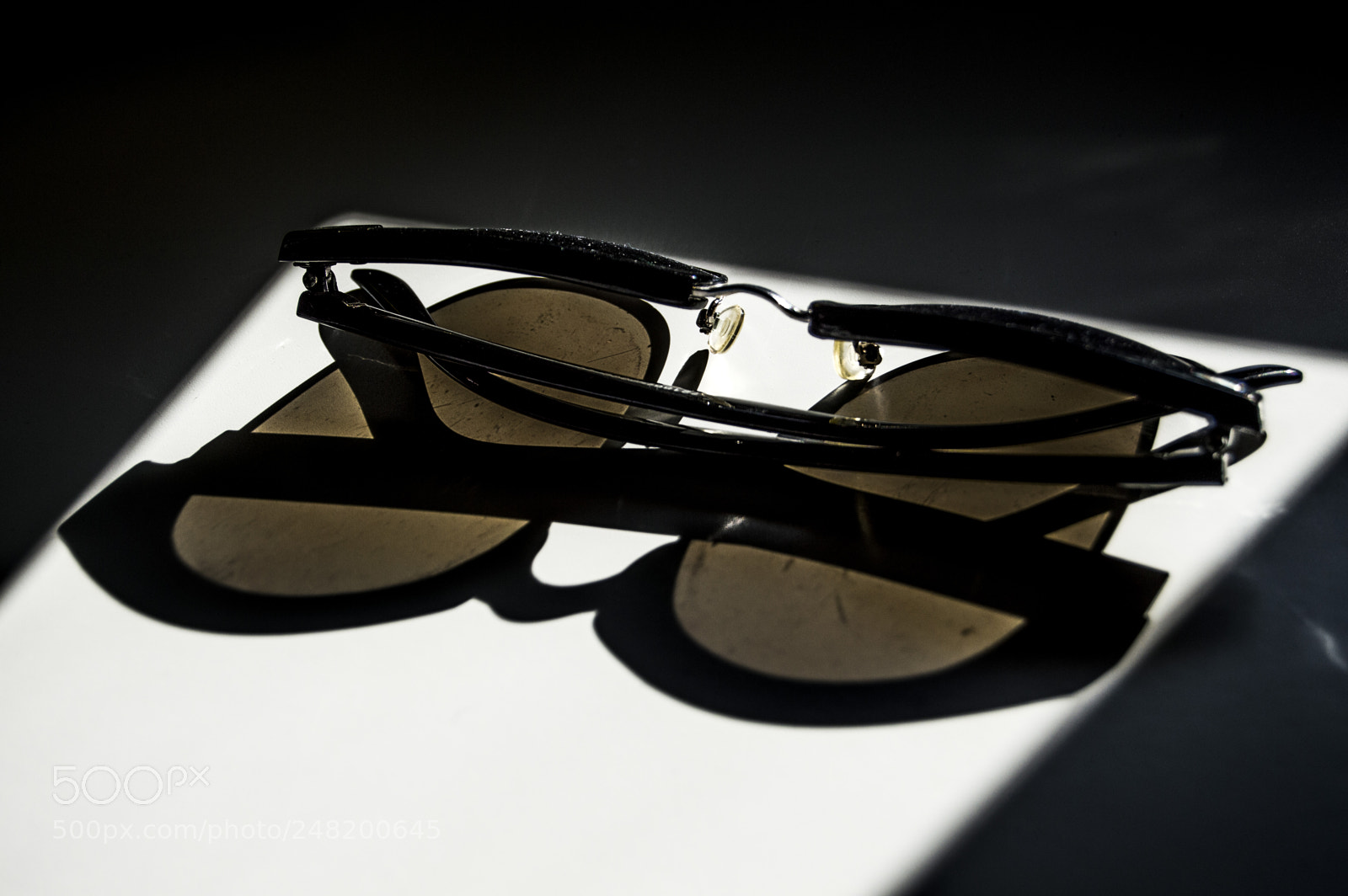 Nikon D3200 sample photo. Sunglasses photography